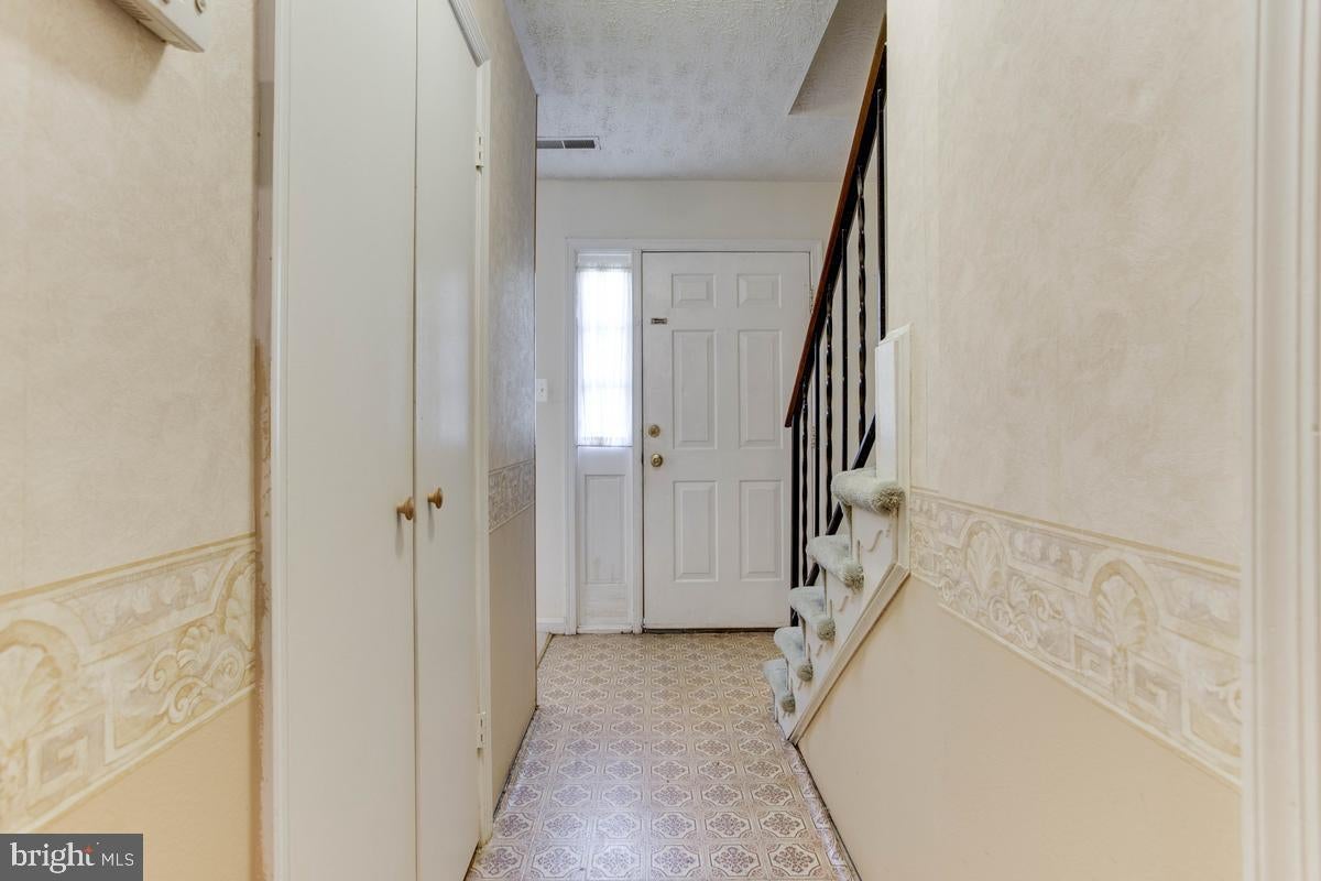 9018 CHEVAL LANE