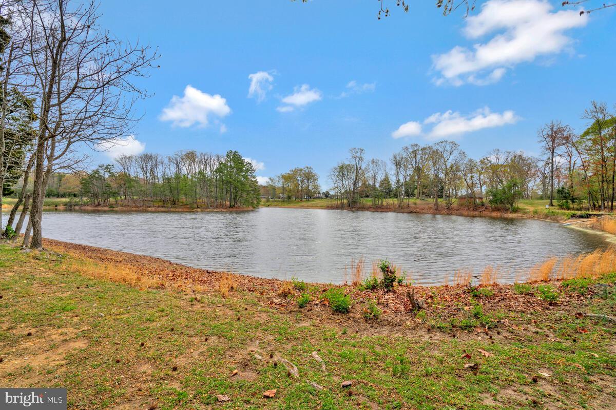 BRETON BAY ESTATES - Residential