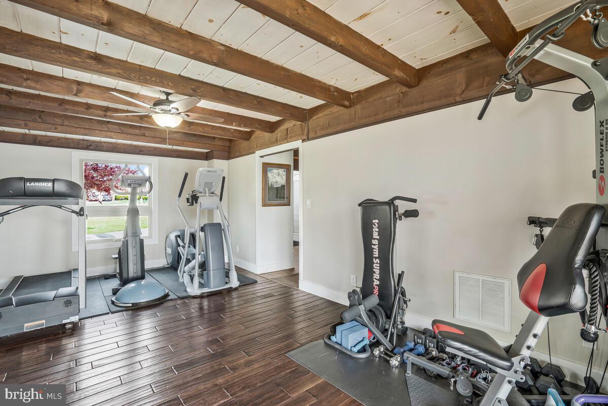 BRETON BAY ESTATES - Residential