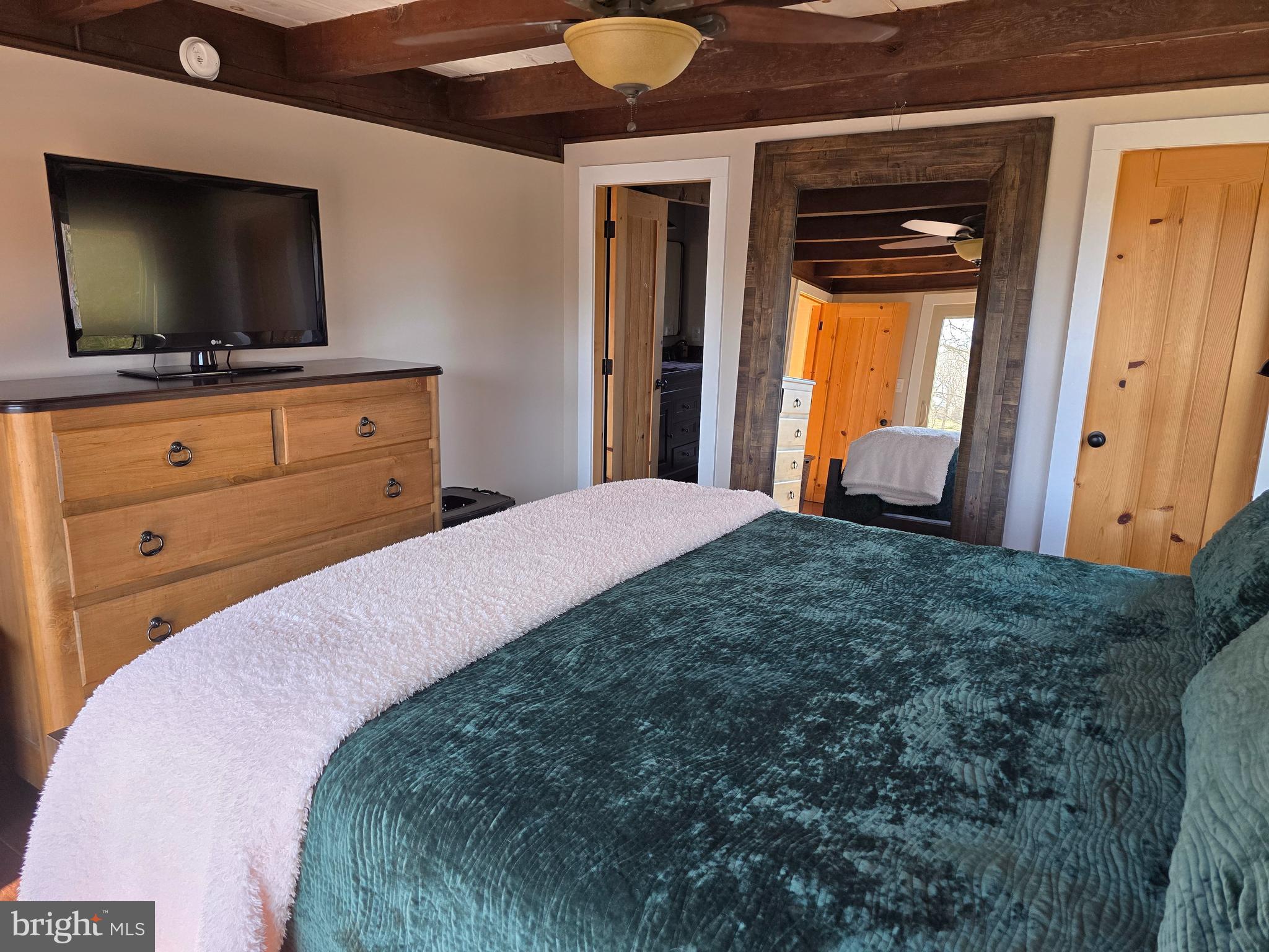 BRETON BAY ESTATES - Residential