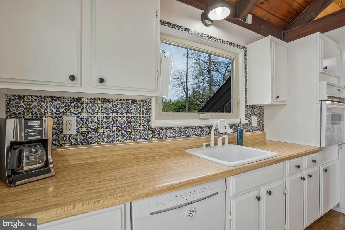 BRETON BAY ESTATES - Residential