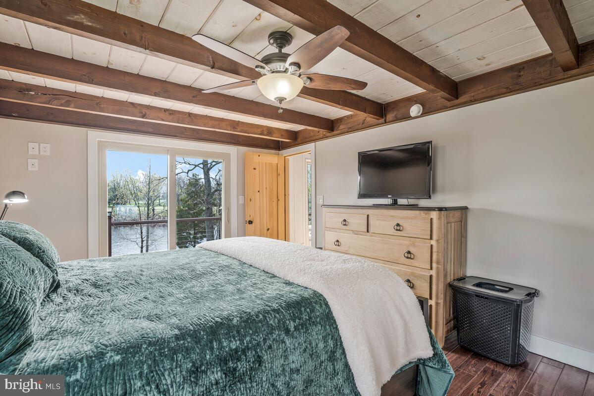 BRETON BAY ESTATES - Residential