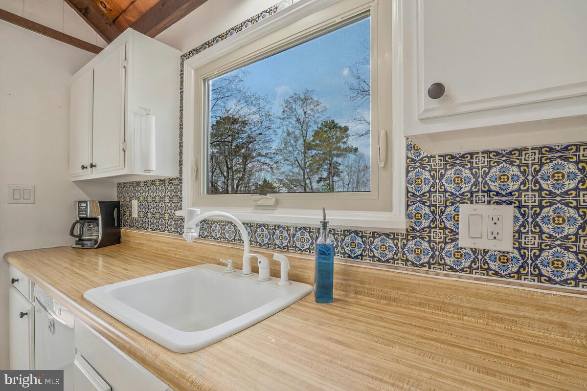 BRETON BAY ESTATES - Residential