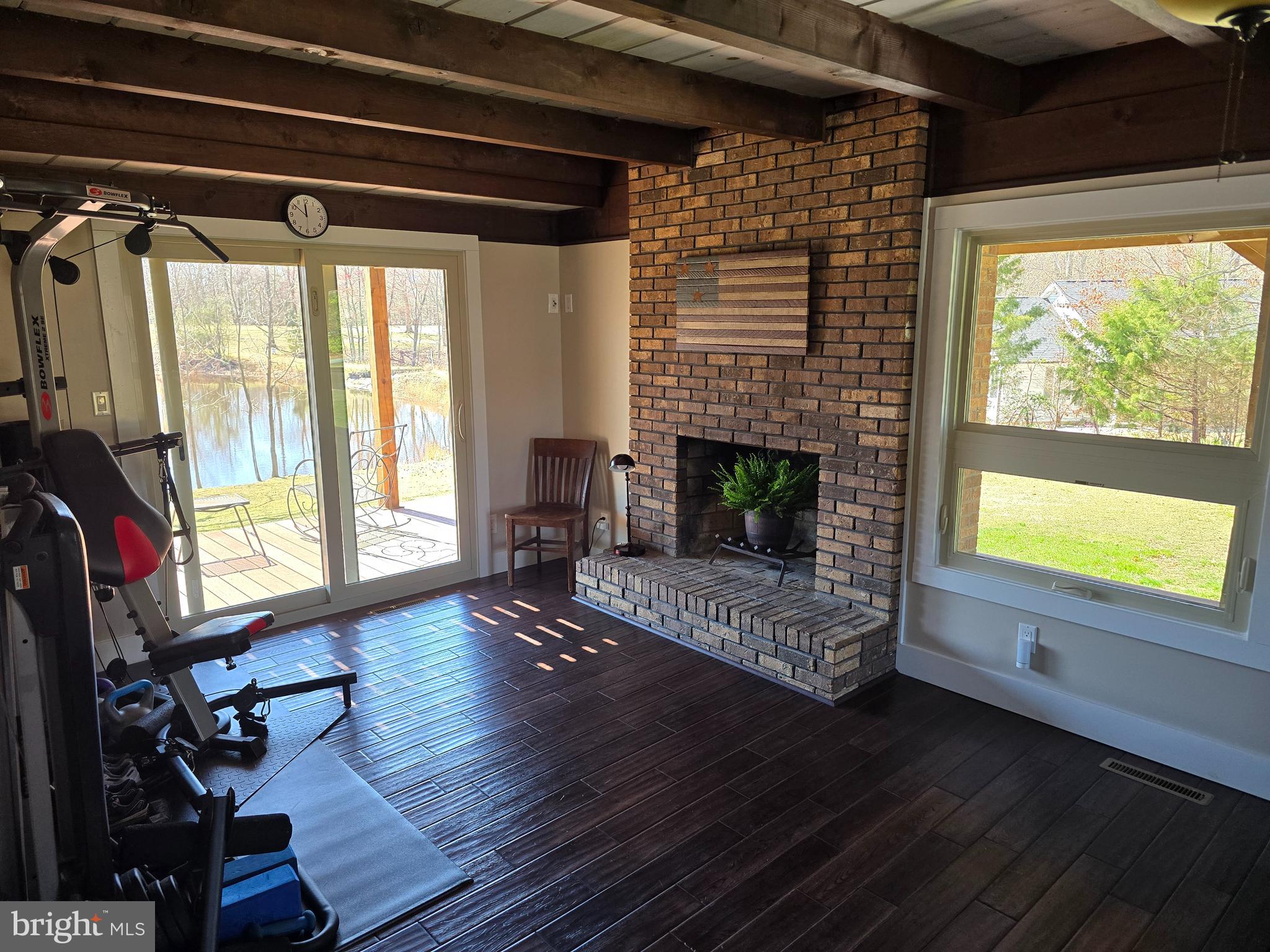 BRETON BAY ESTATES - Residential