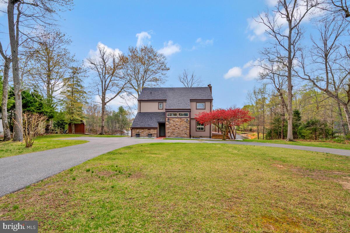 BRETON BAY ESTATES - Residential