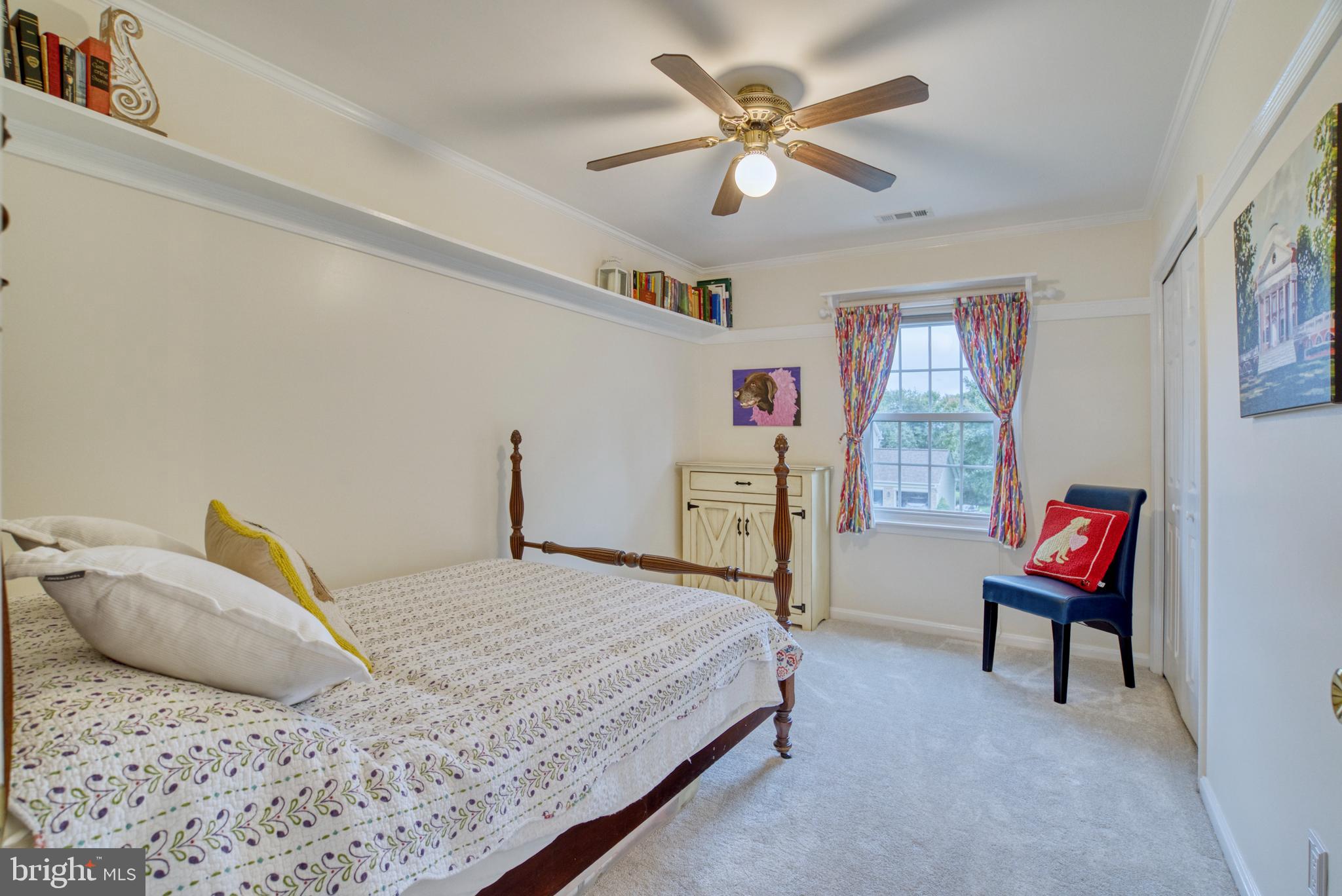 FLORIS DOWNS - Residential