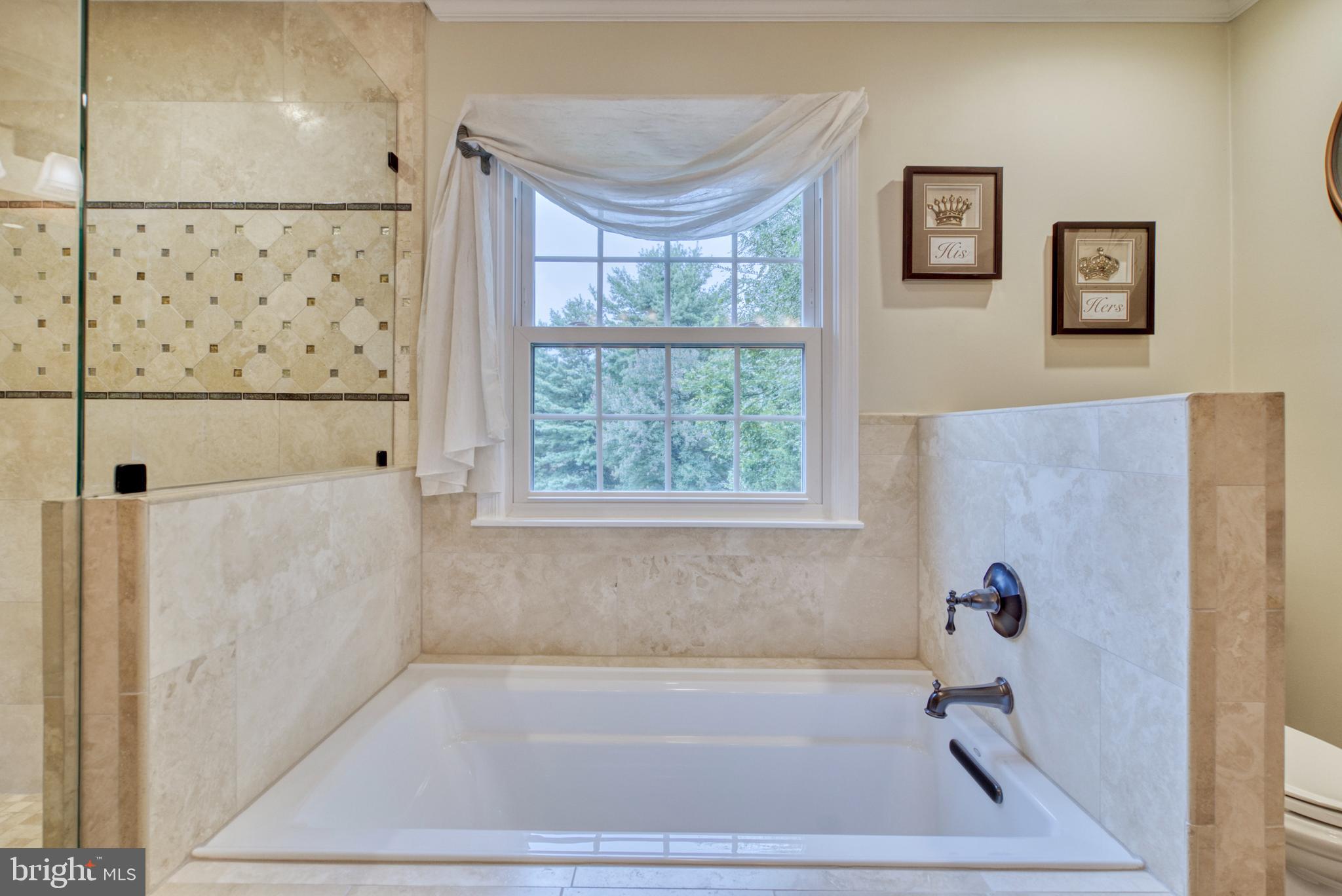 FLORIS DOWNS - Residential