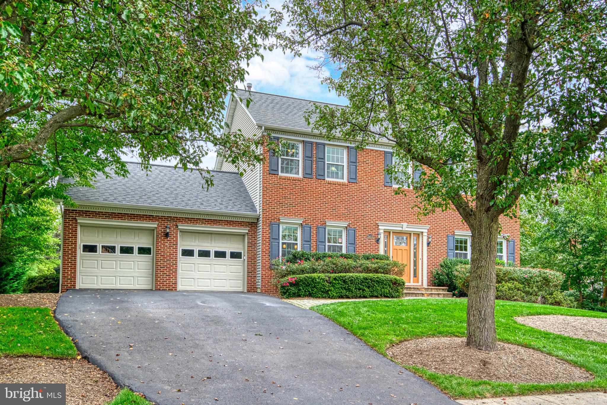 FLORIS DOWNS - Residential