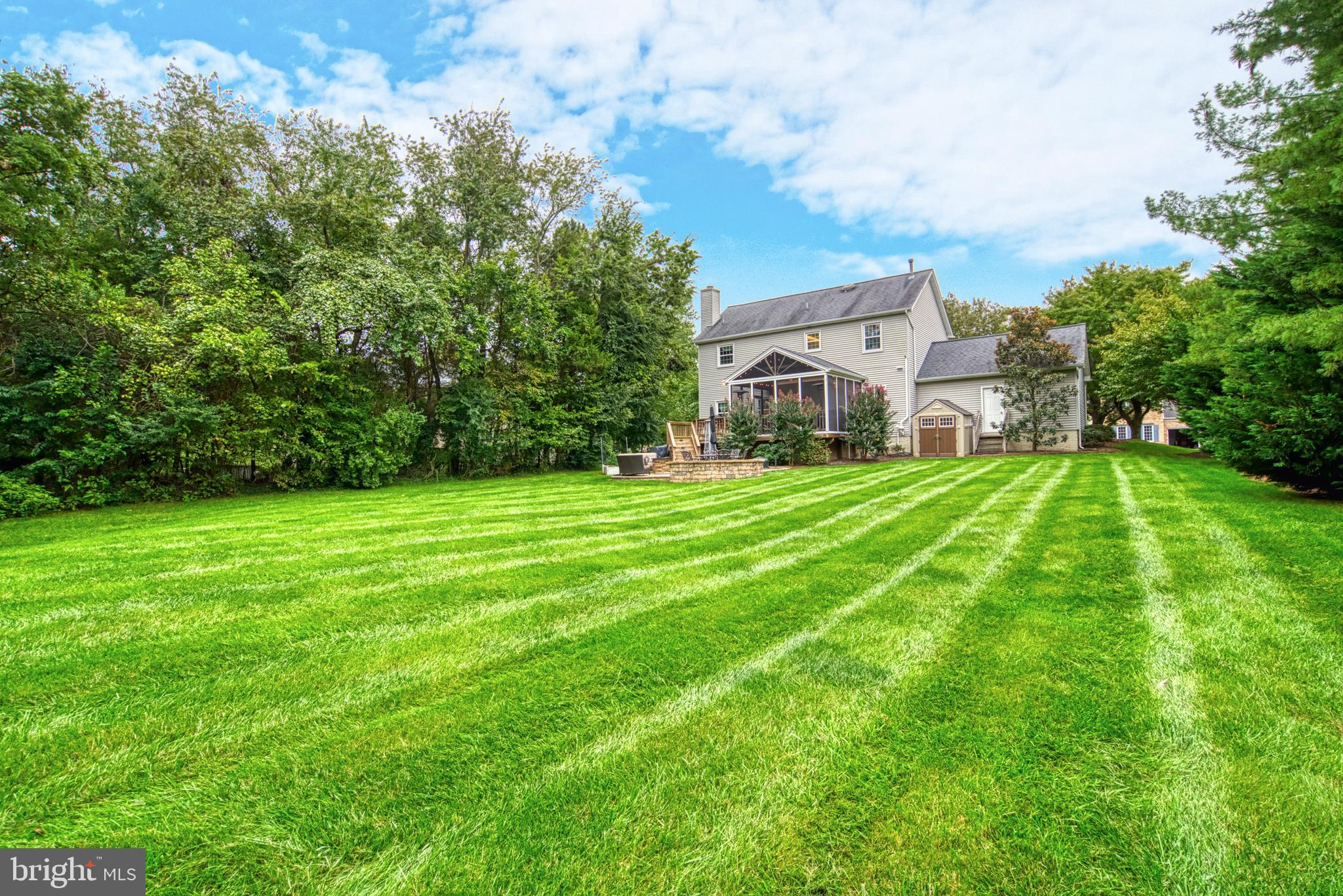 FLORIS DOWNS - Residential