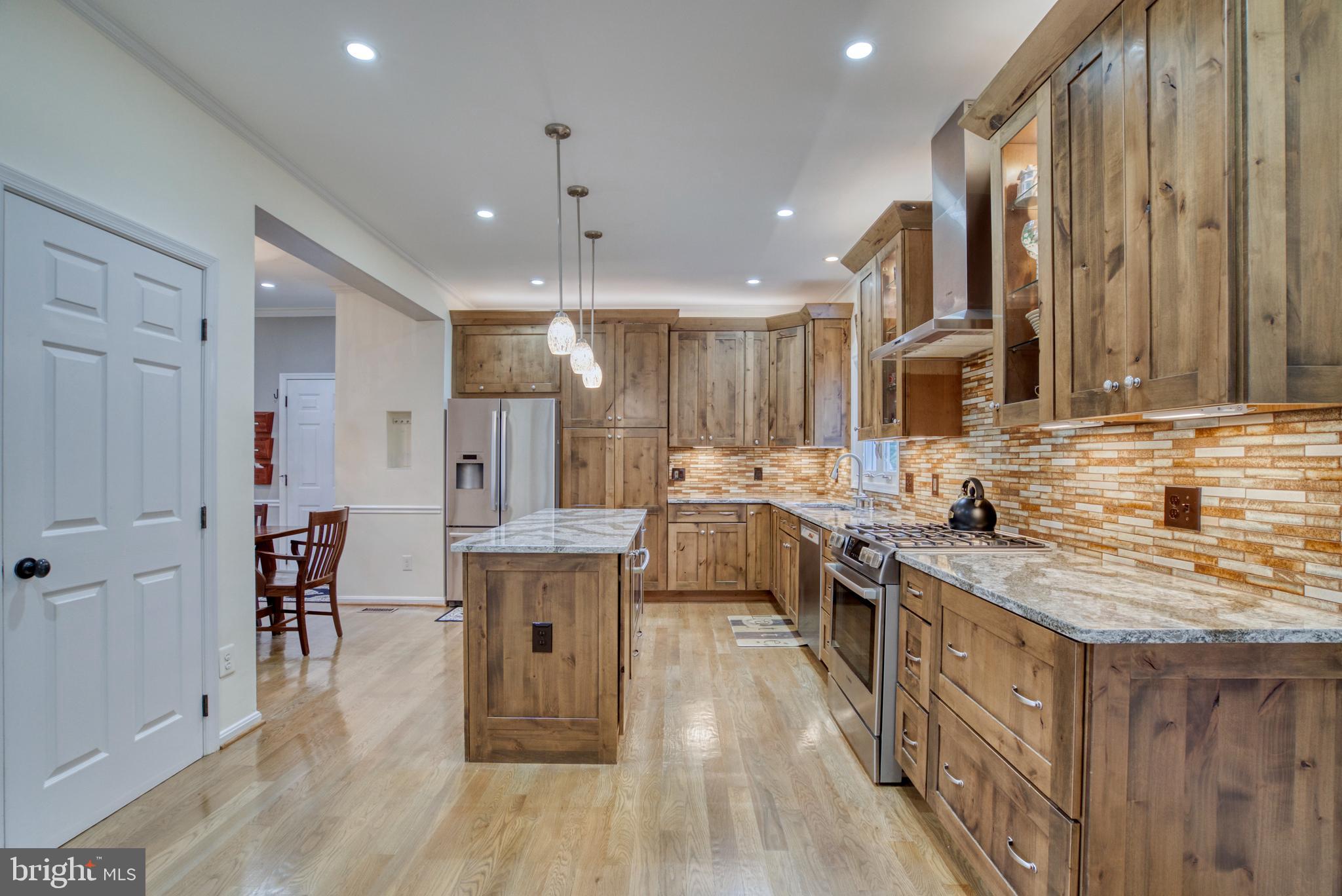 FLORIS DOWNS - Residential