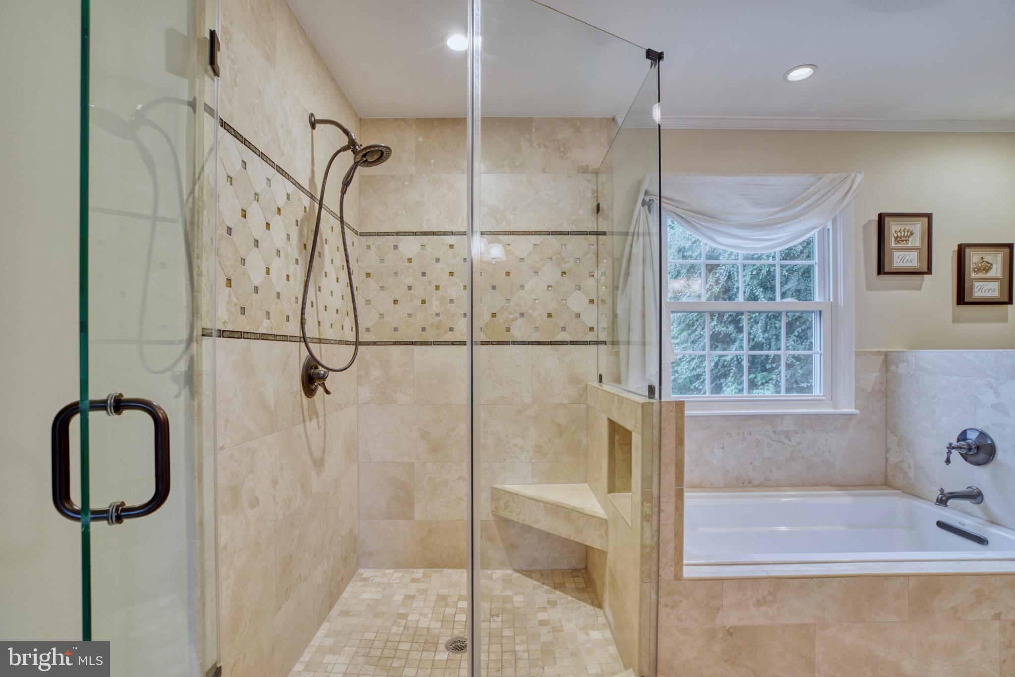 FLORIS DOWNS - Residential