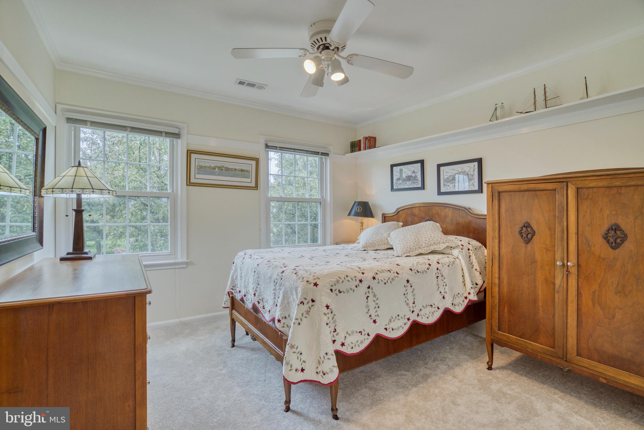 FLORIS DOWNS - Residential