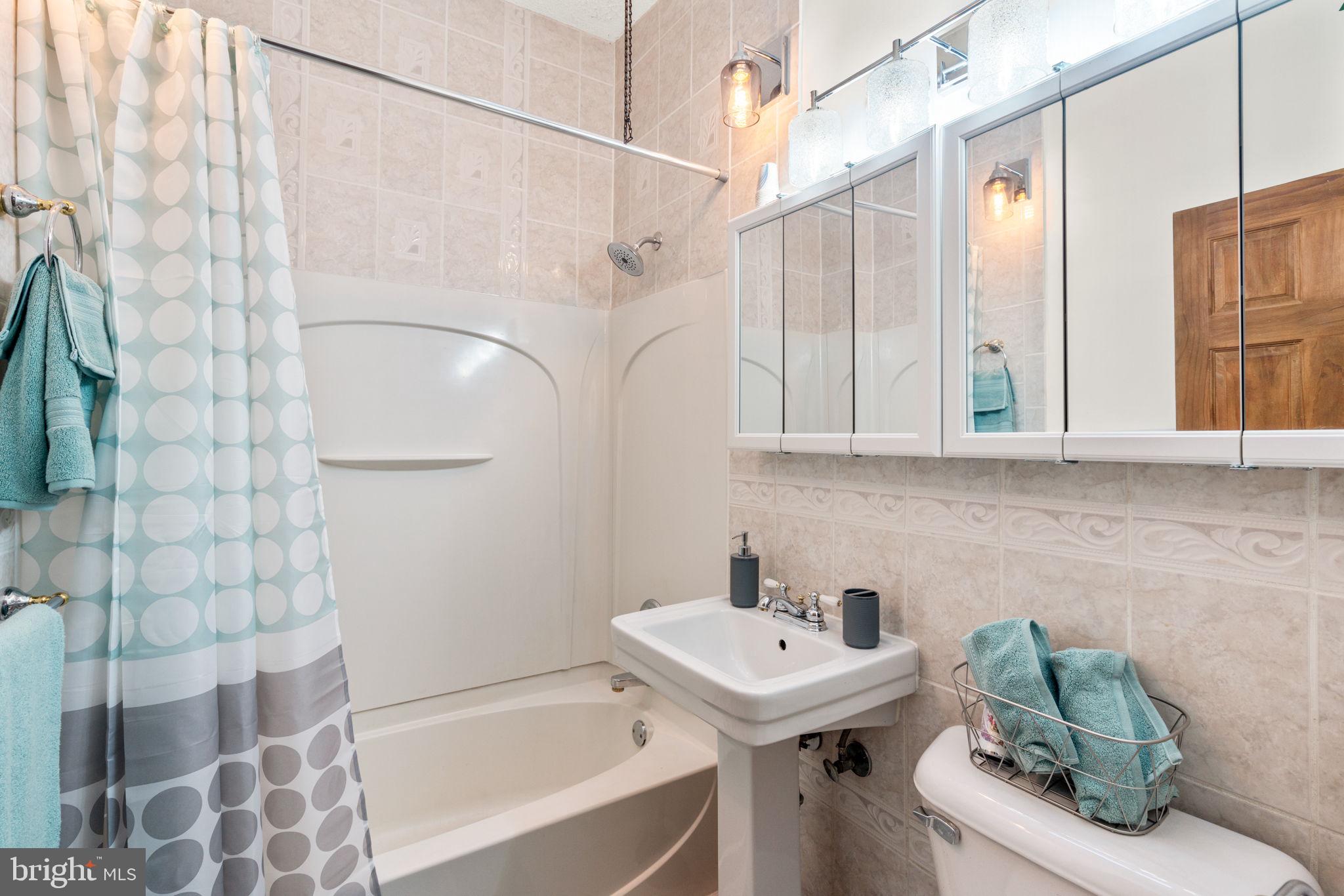 KREWSTOWN - Residential