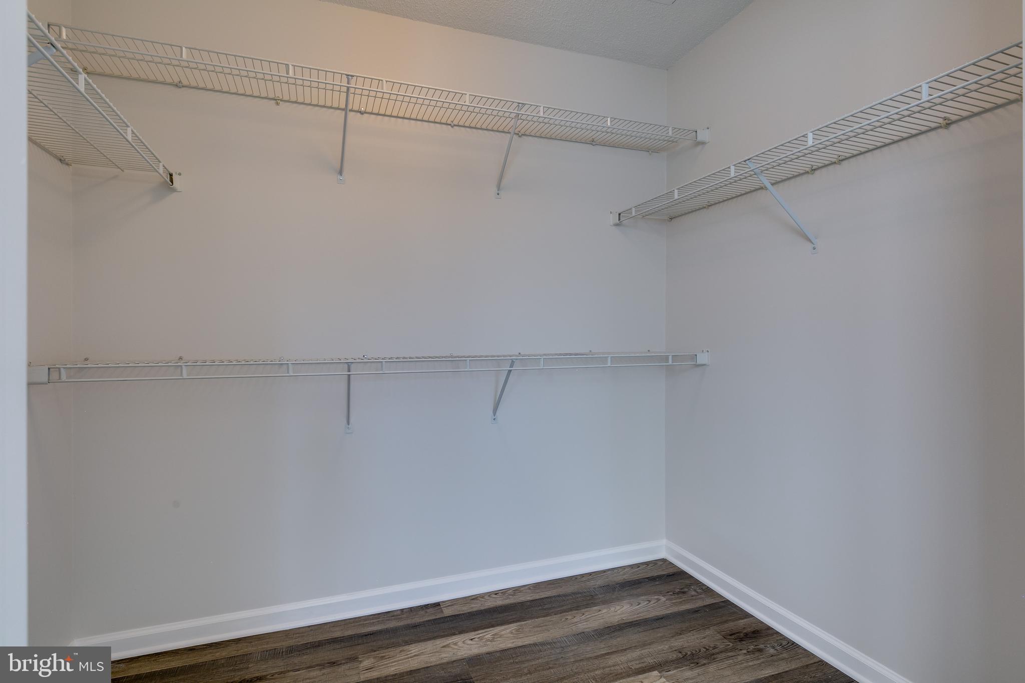 OAK PARK CONDO - Residential Lease