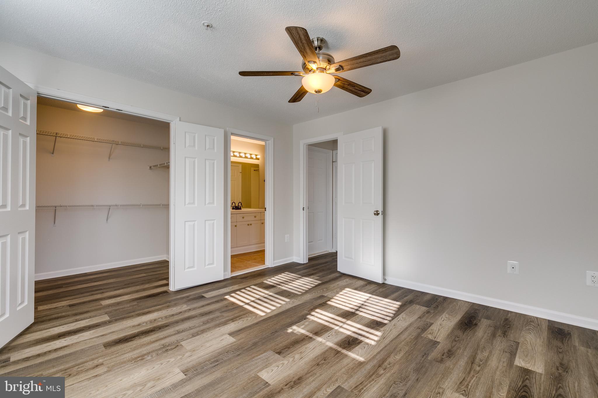 OAK PARK CONDO - Residential Lease