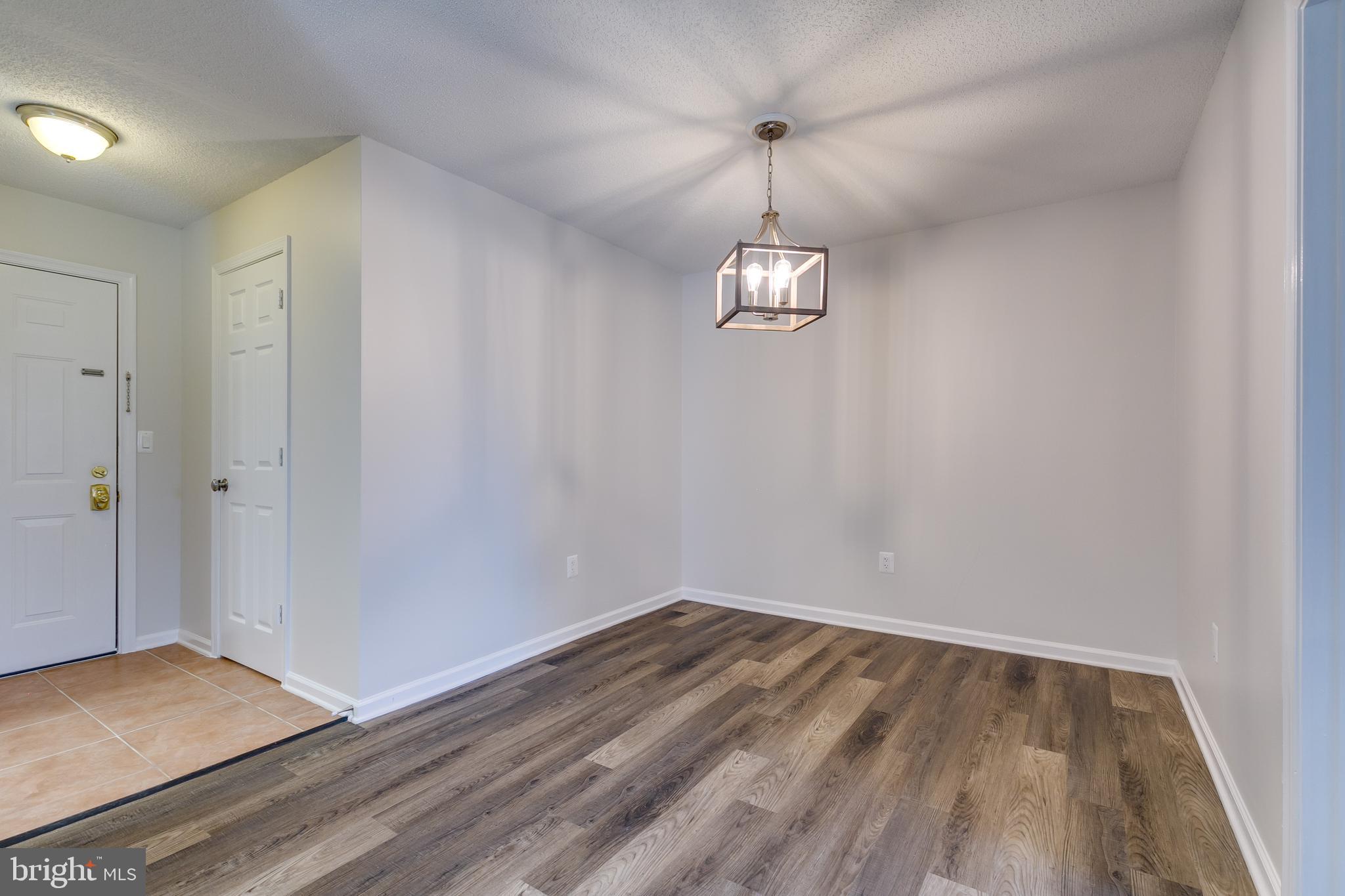 OAK PARK CONDO - Residential Lease