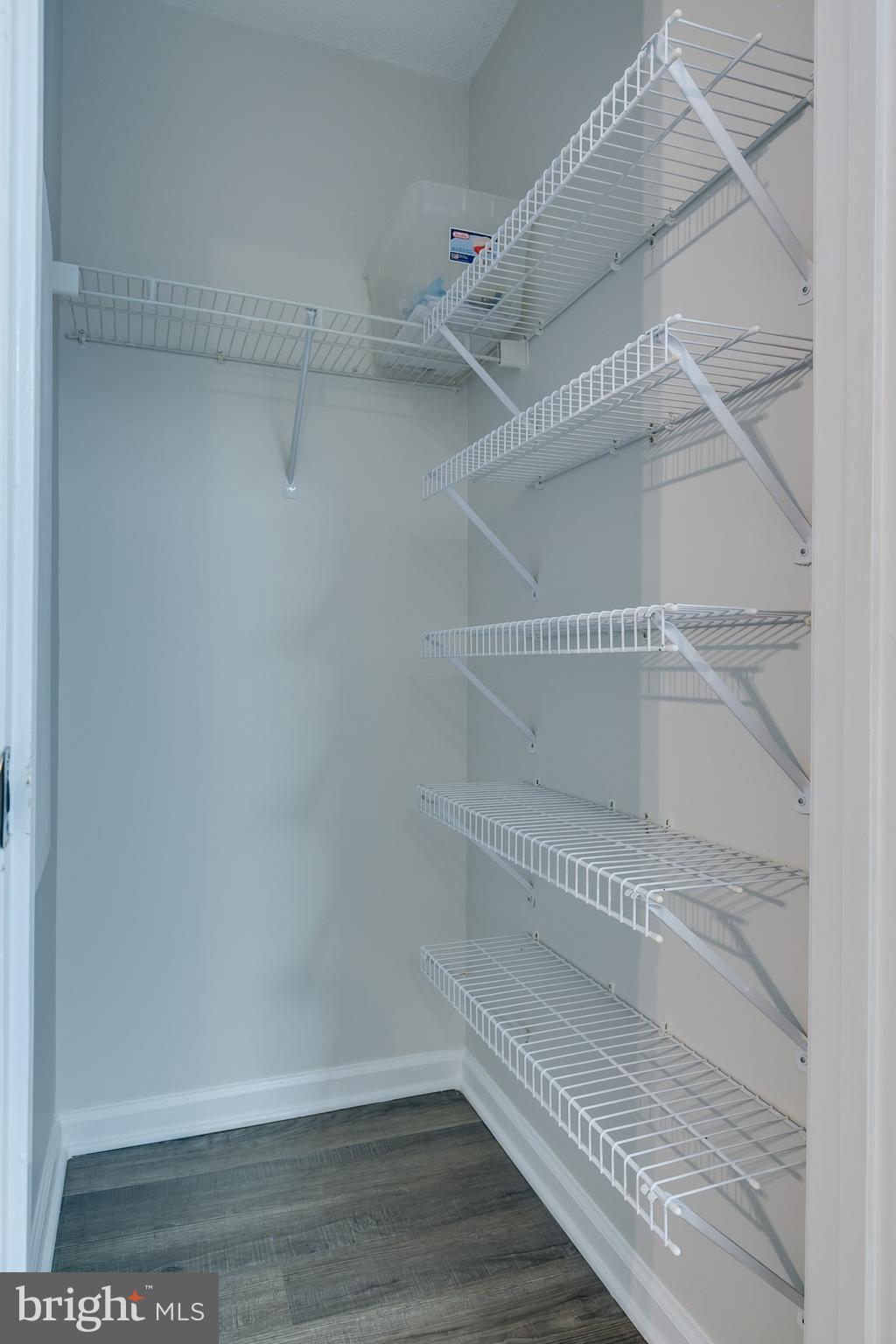 OAK PARK CONDO - Residential Lease