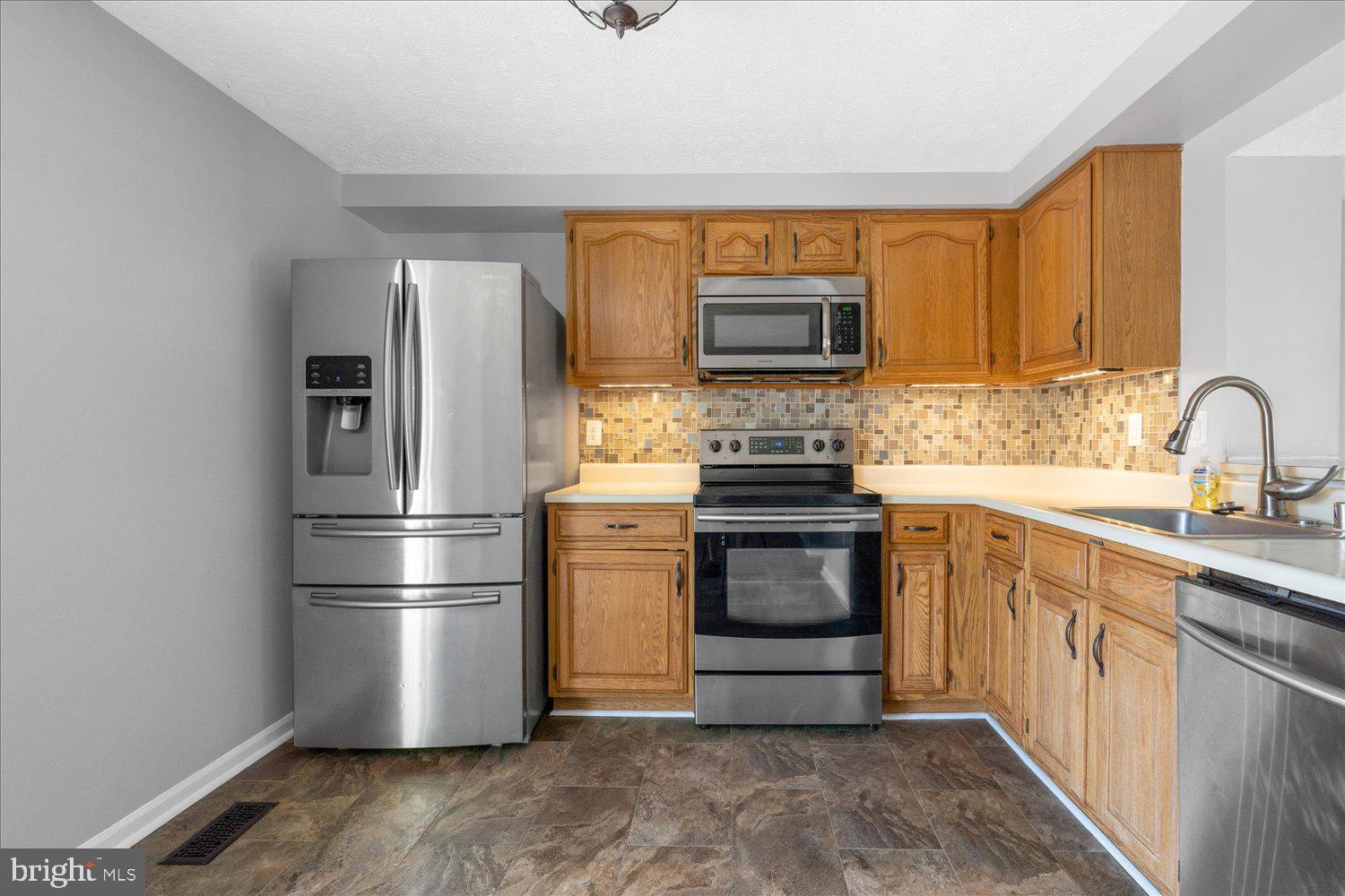 RIDGELYS CHOICE - Residential