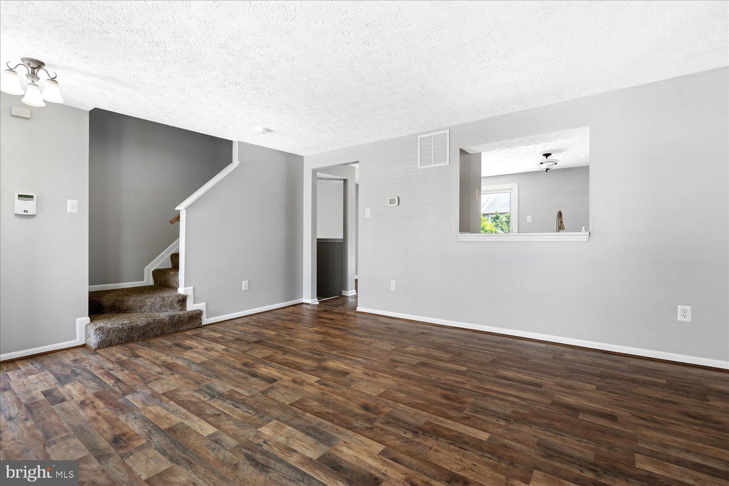 RIDGELYS CHOICE - Residential