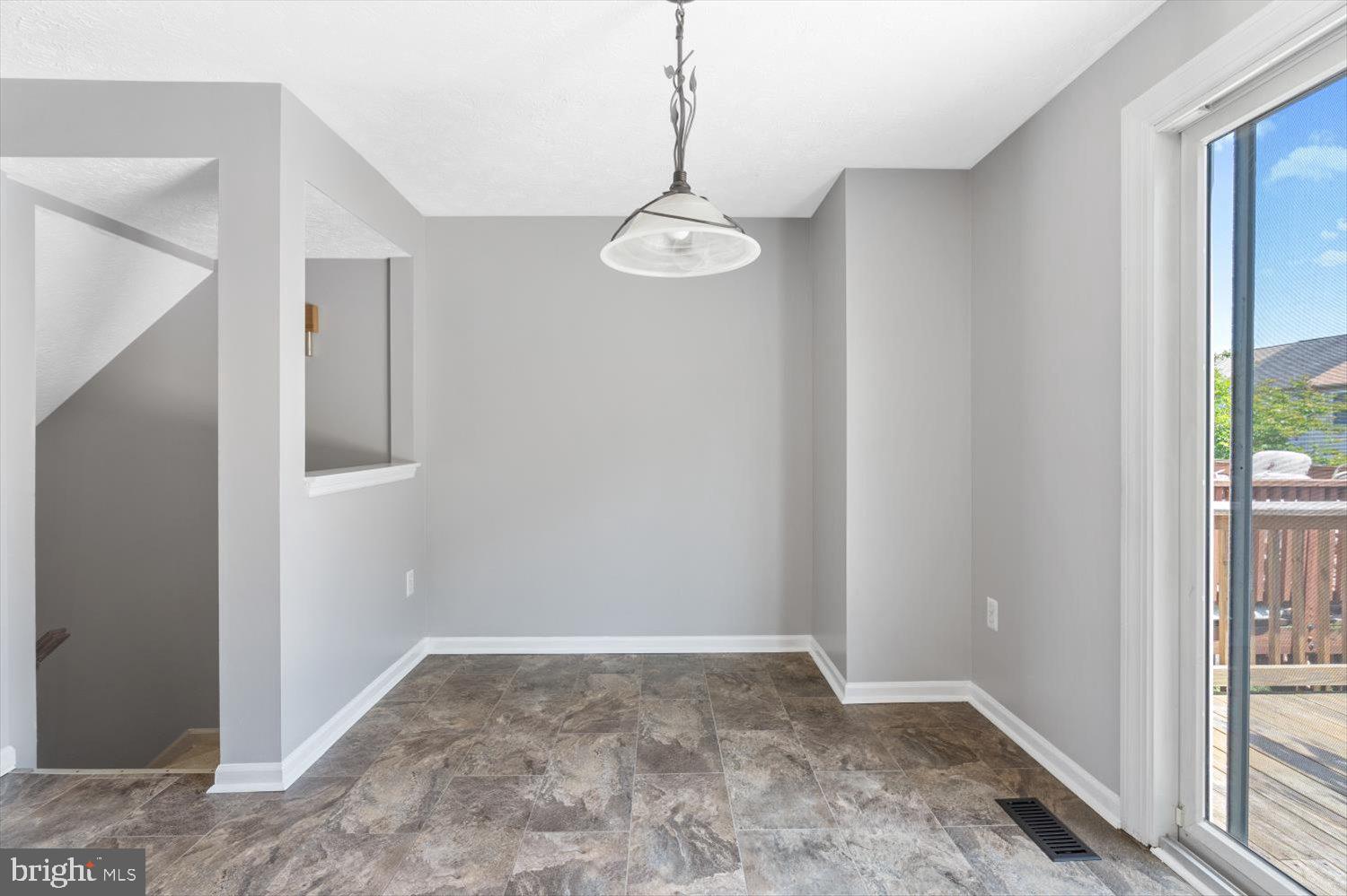 RIDGELYS CHOICE - Residential