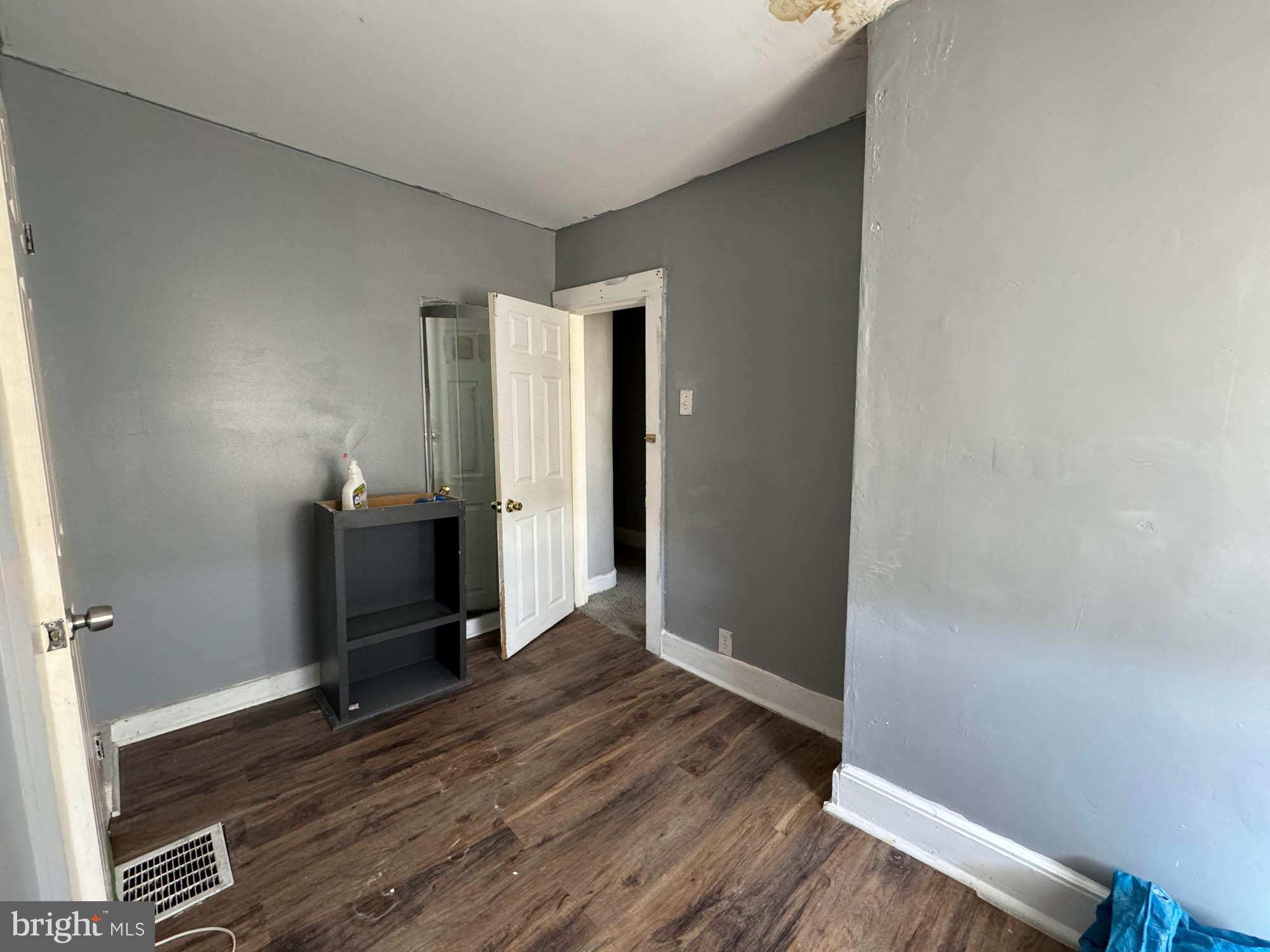 HARWOOD - Residential