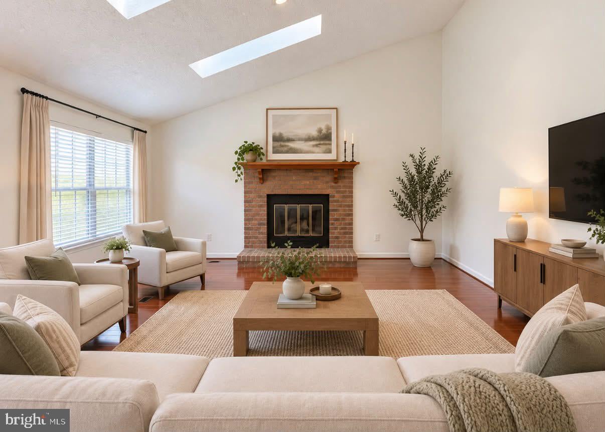 7707 WILLOW HILL DRIVE