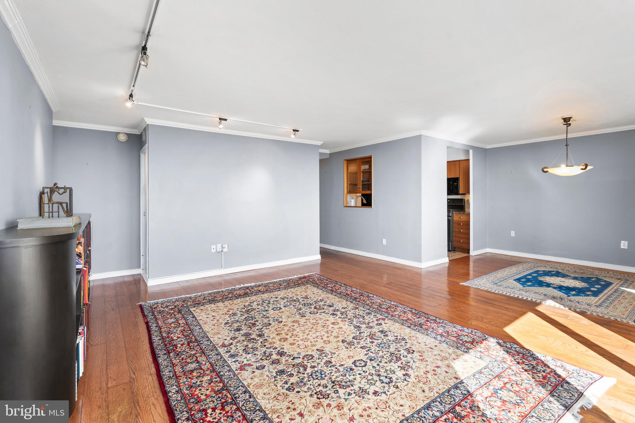 WASHINGTON SQ WEST - Residential