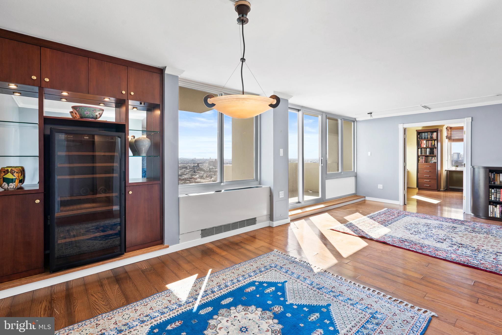 WASHINGTON SQ WEST - Residential