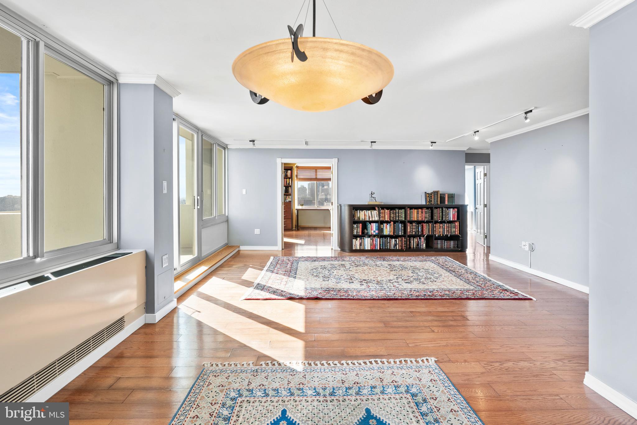 WASHINGTON SQ WEST - Residential