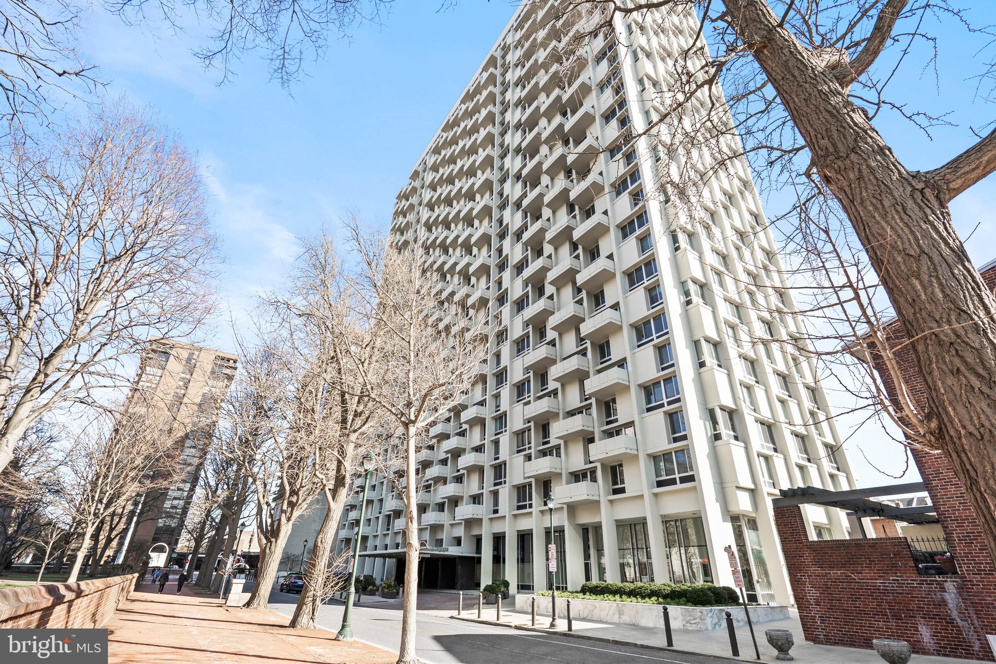 WASHINGTON SQ WEST - Residential