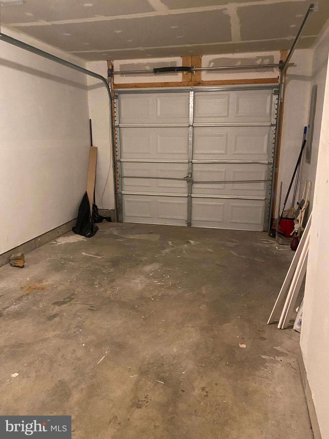 STONEBROOK VILLAGE - Residential Lease