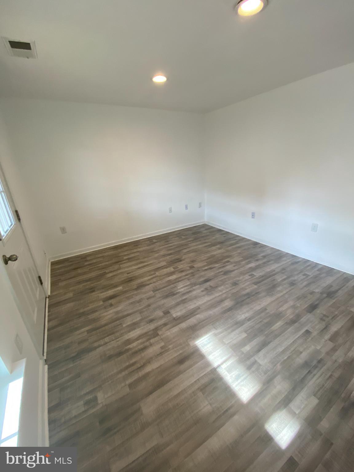 STONEBROOK VILLAGE - Residential Lease