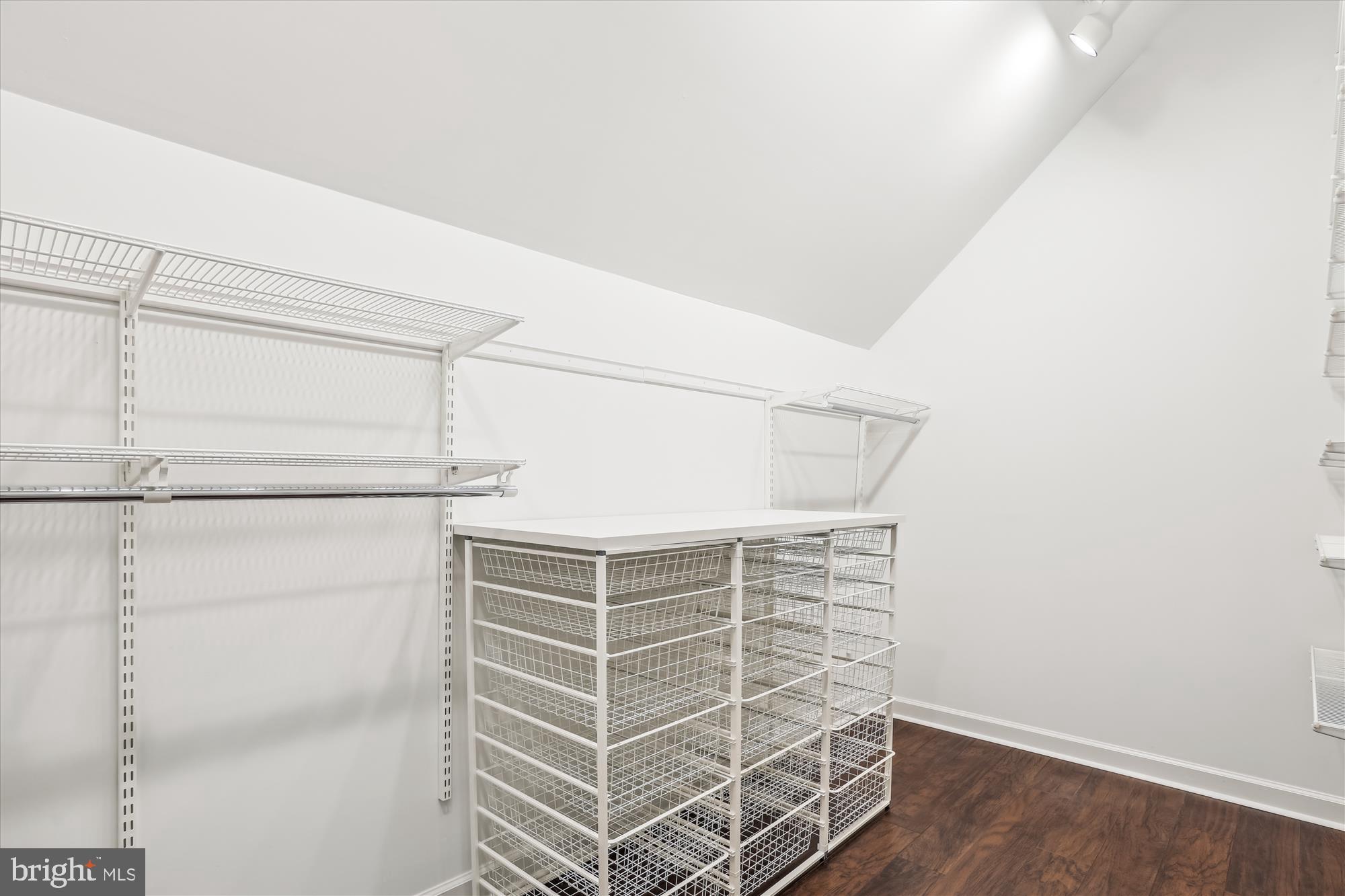 PINEY RUN MEADOW - Residential