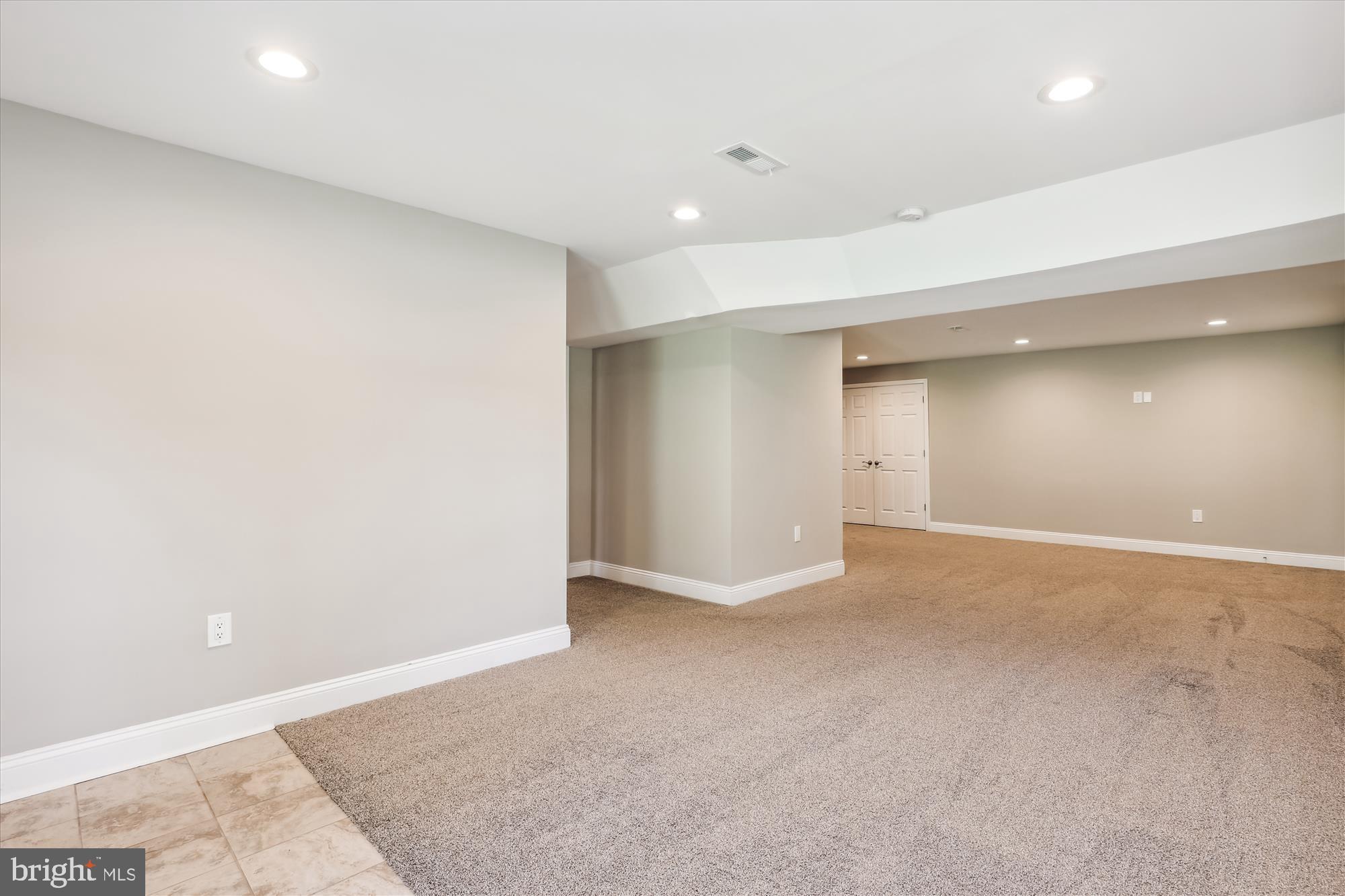 PINEY RUN MEADOW - Residential