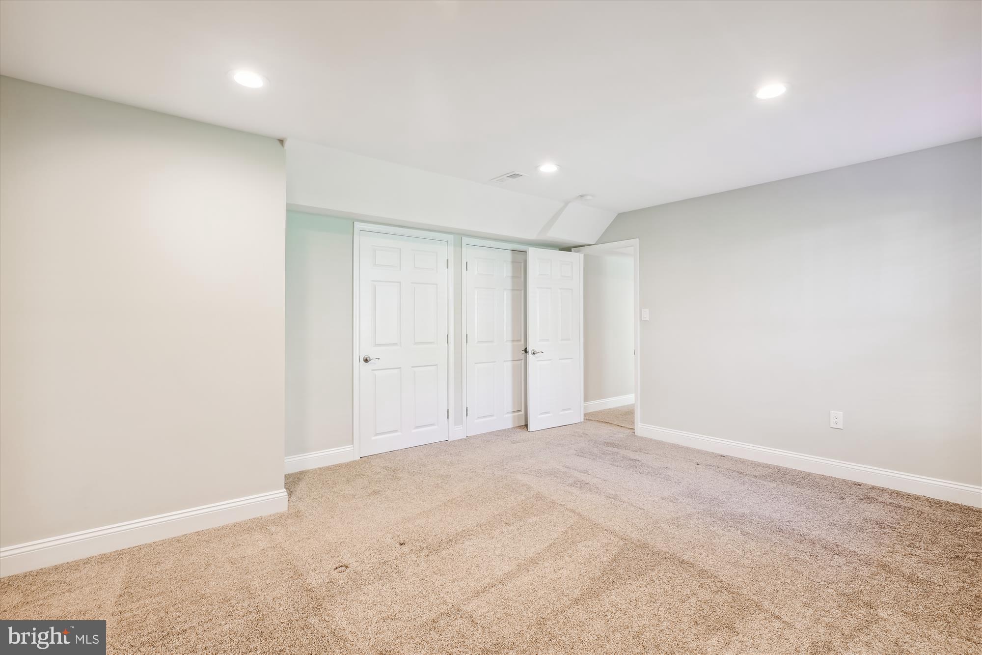 PINEY RUN MEADOW - Residential