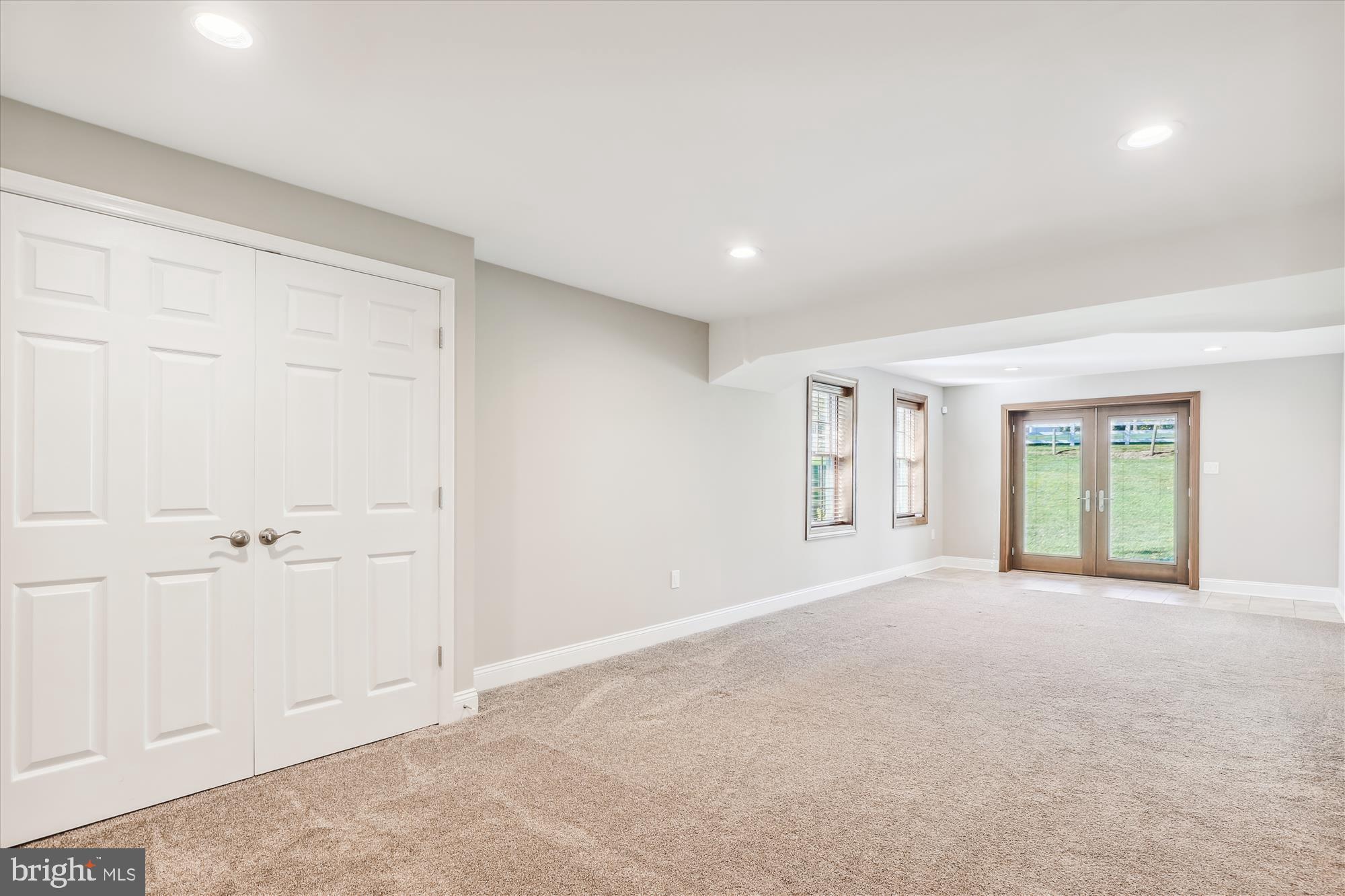 PINEY RUN MEADOW - Residential