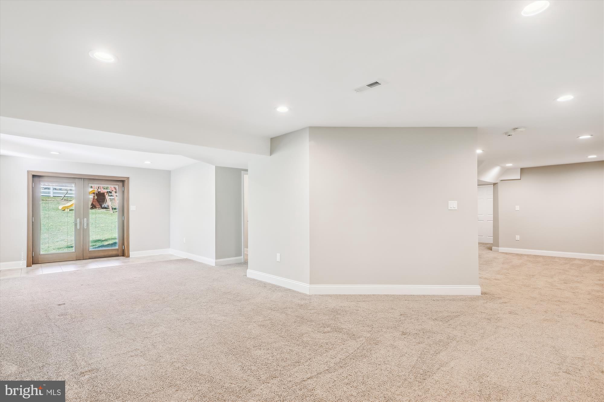 PINEY RUN MEADOW - Residential