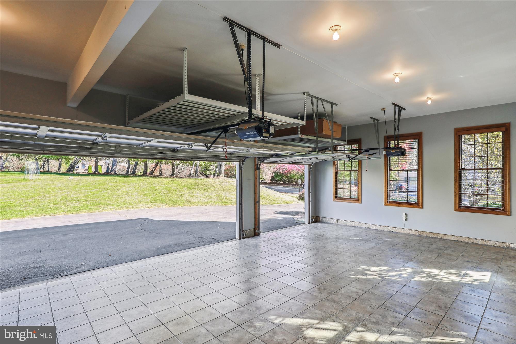 PINEY RUN MEADOW - Residential