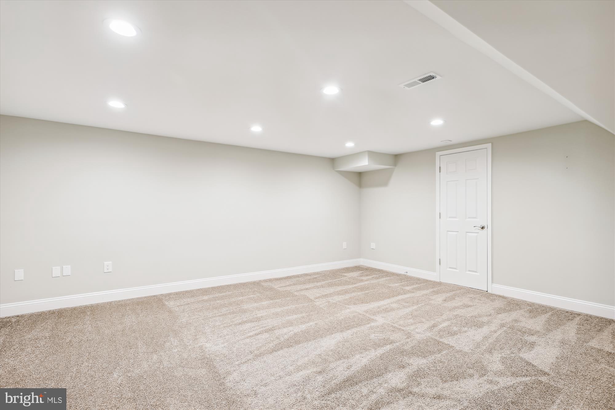 PINEY RUN MEADOW - Residential