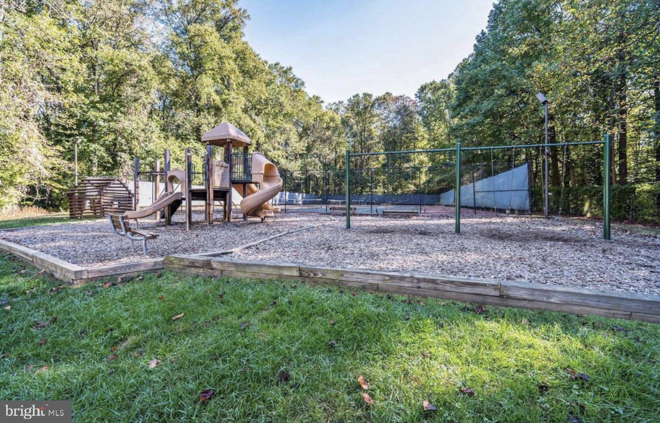 BETHESDA PARK - Residential Lease