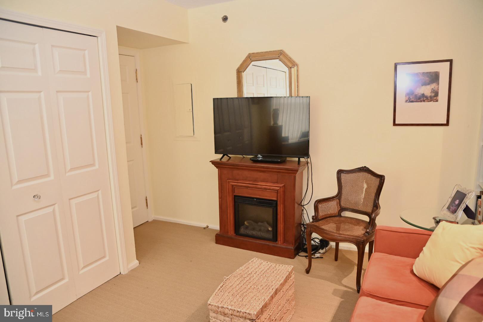 CENTENNIAL STATION - Residential