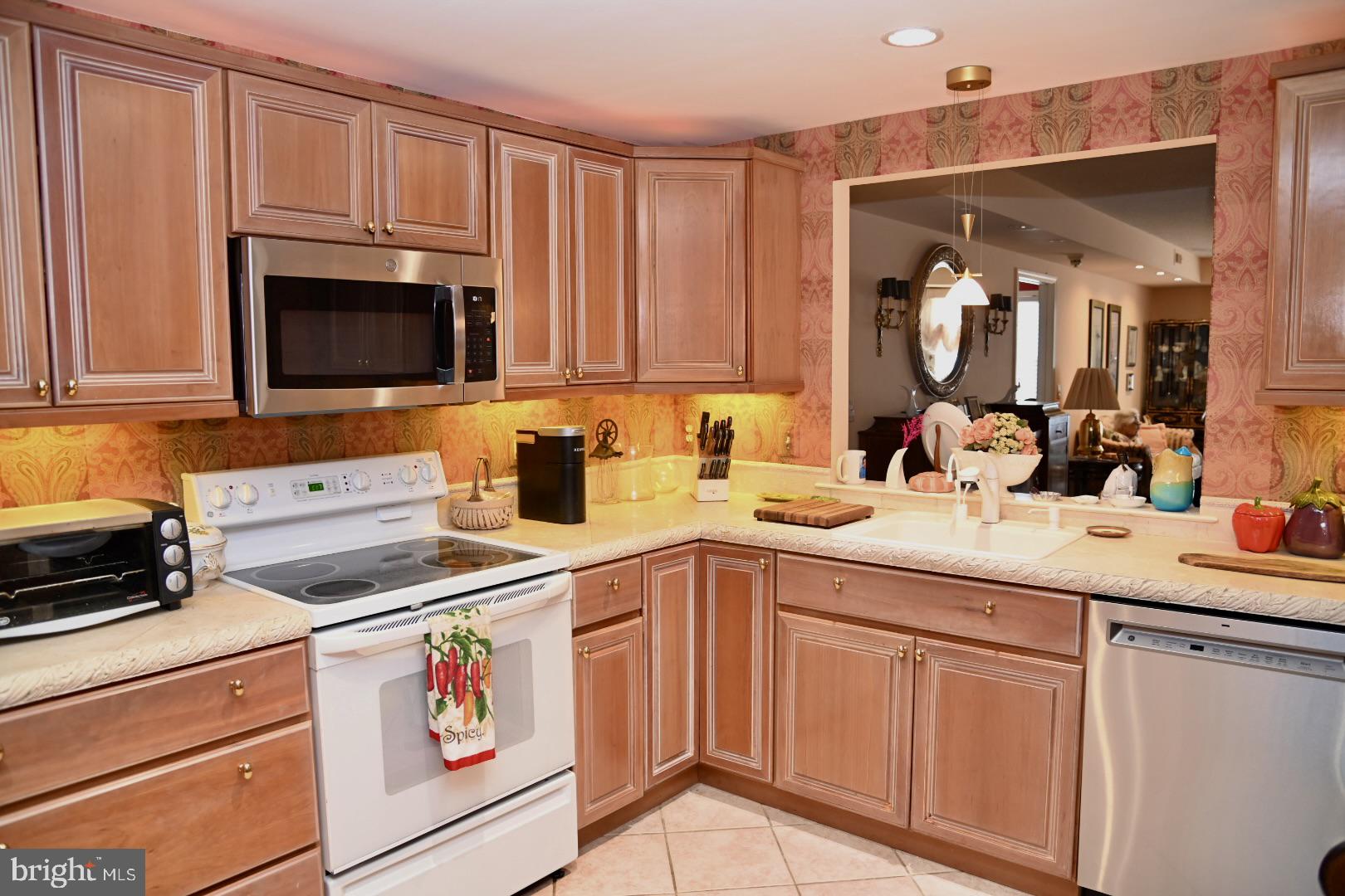 CENTENNIAL STATION - Residential