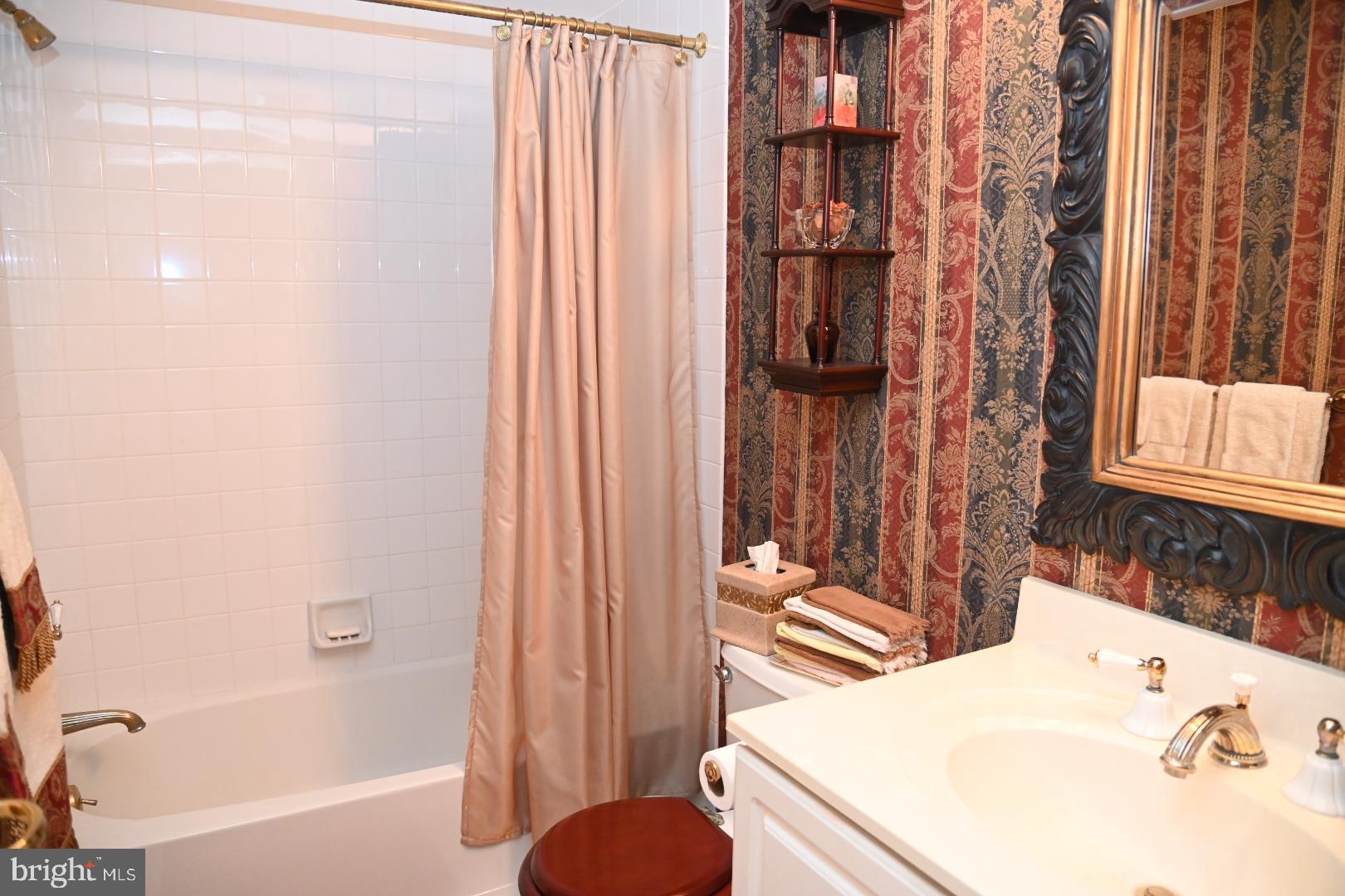 CENTENNIAL STATION - Residential