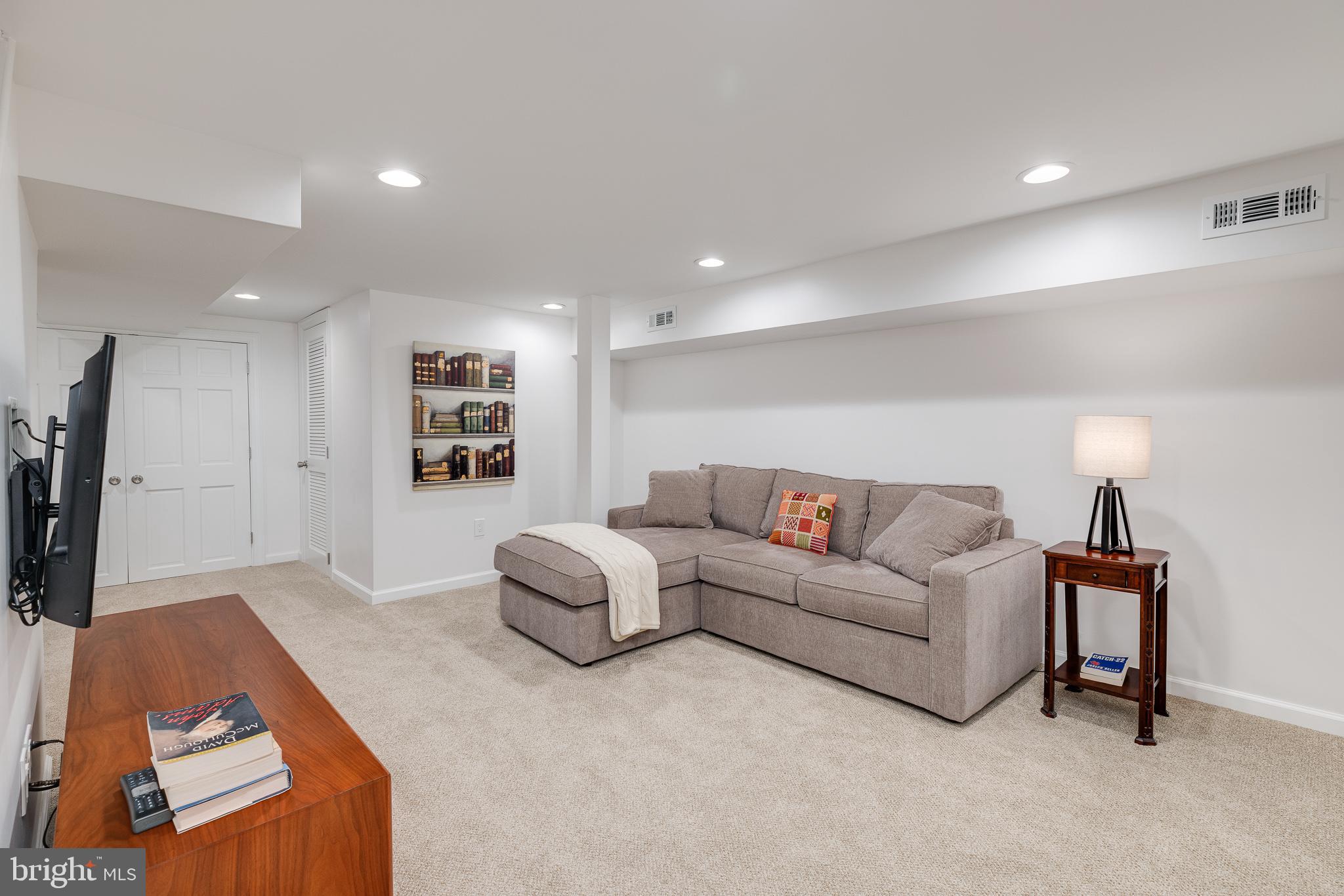 SOCIETY HILL - Residential