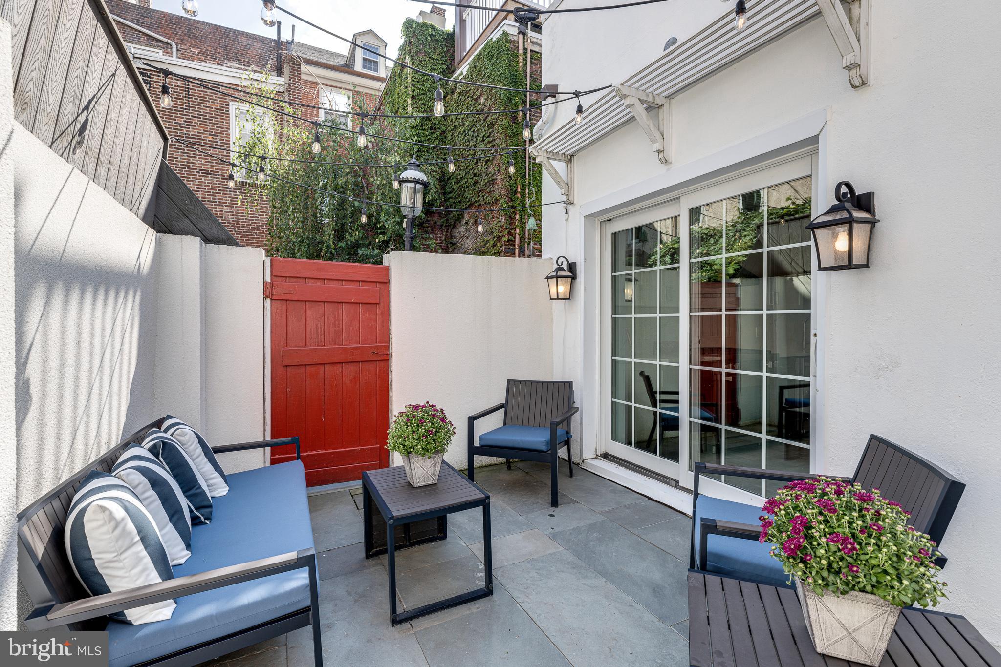 SOCIETY HILL - Residential