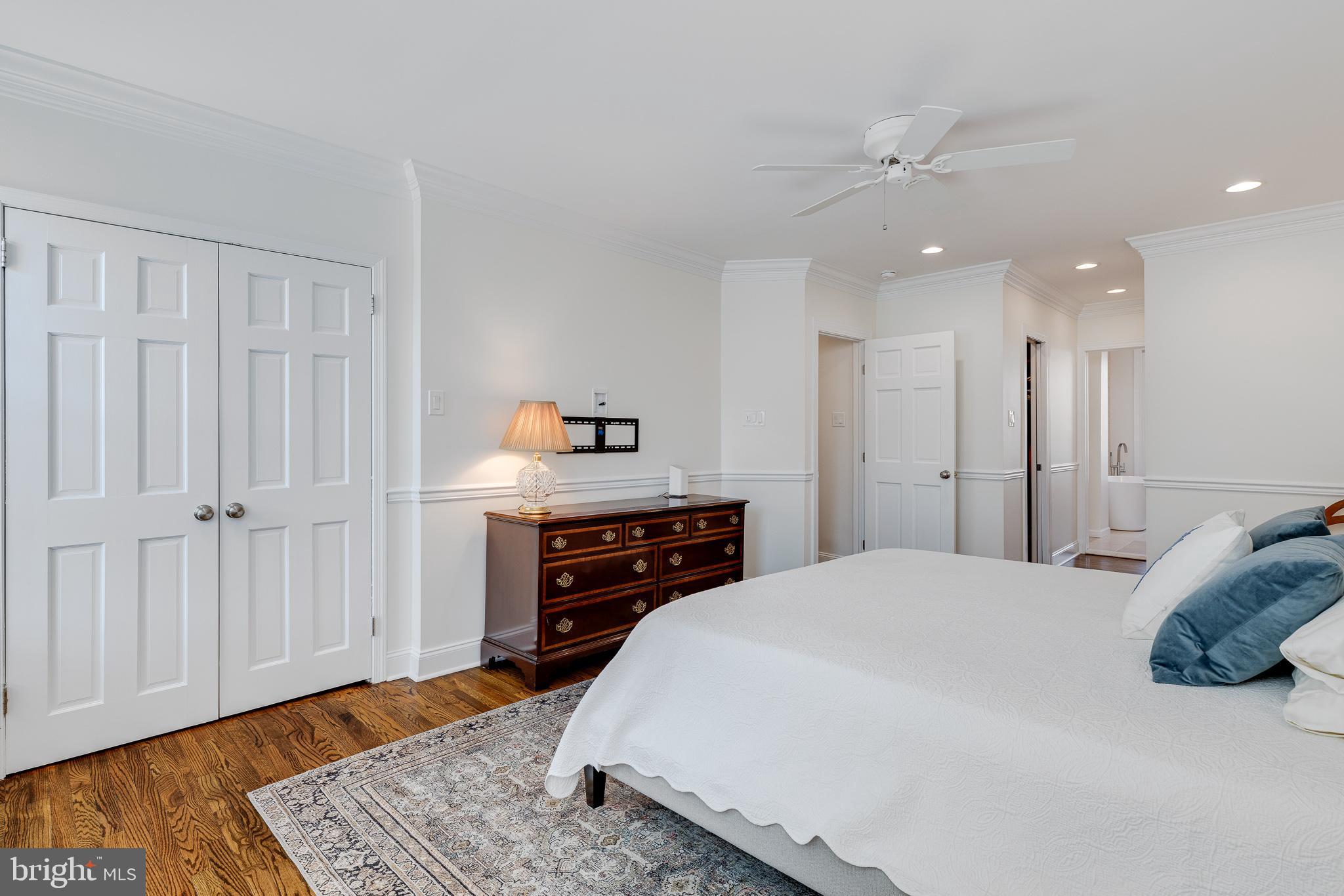 SOCIETY HILL - Residential