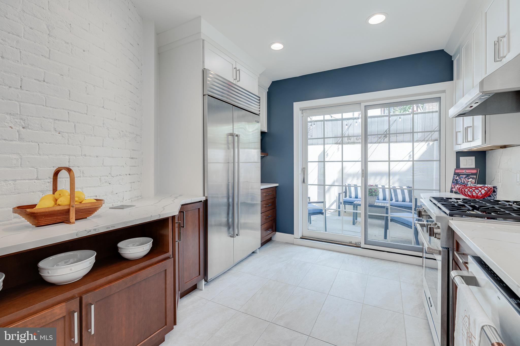 SOCIETY HILL - Residential