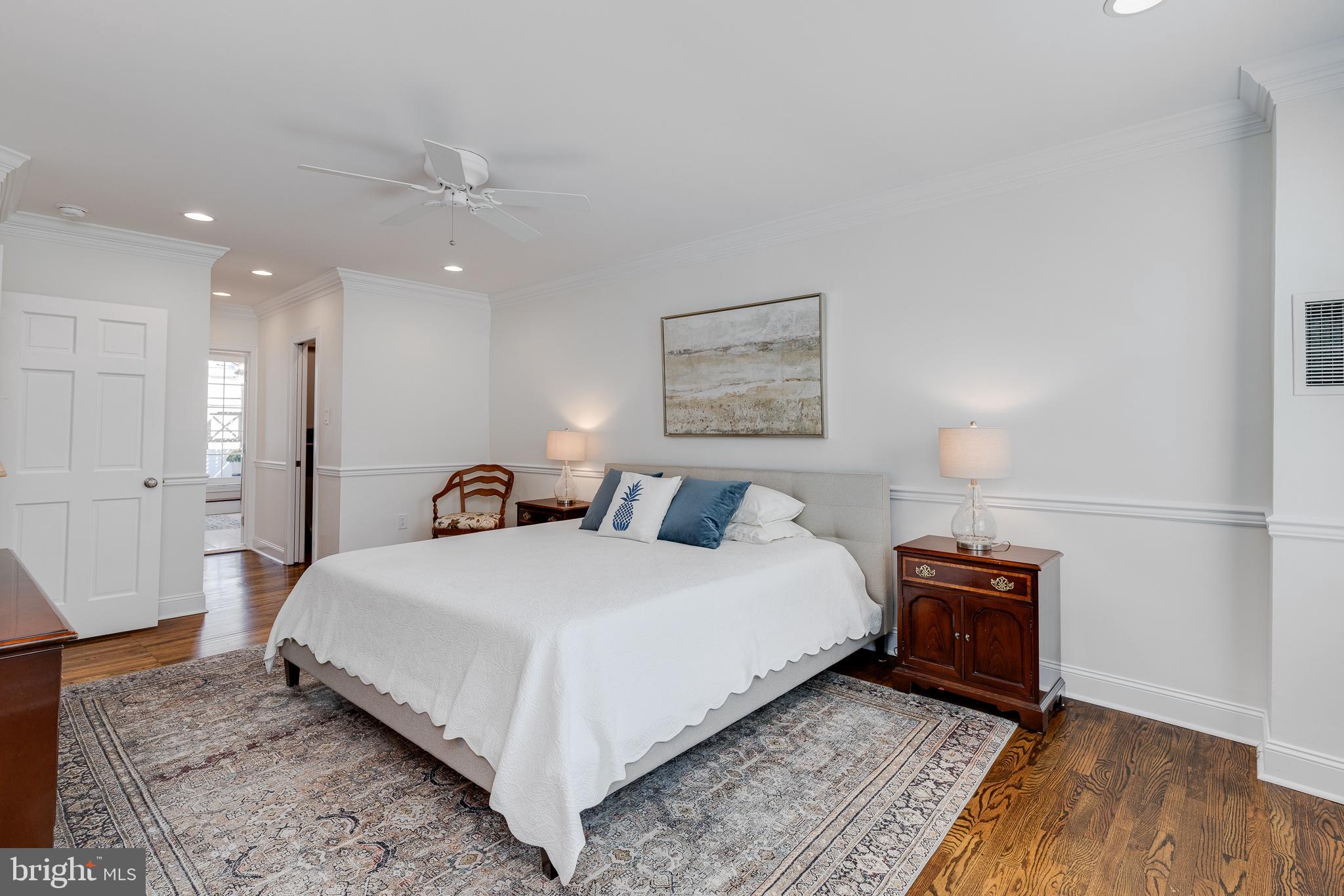 SOCIETY HILL - Residential