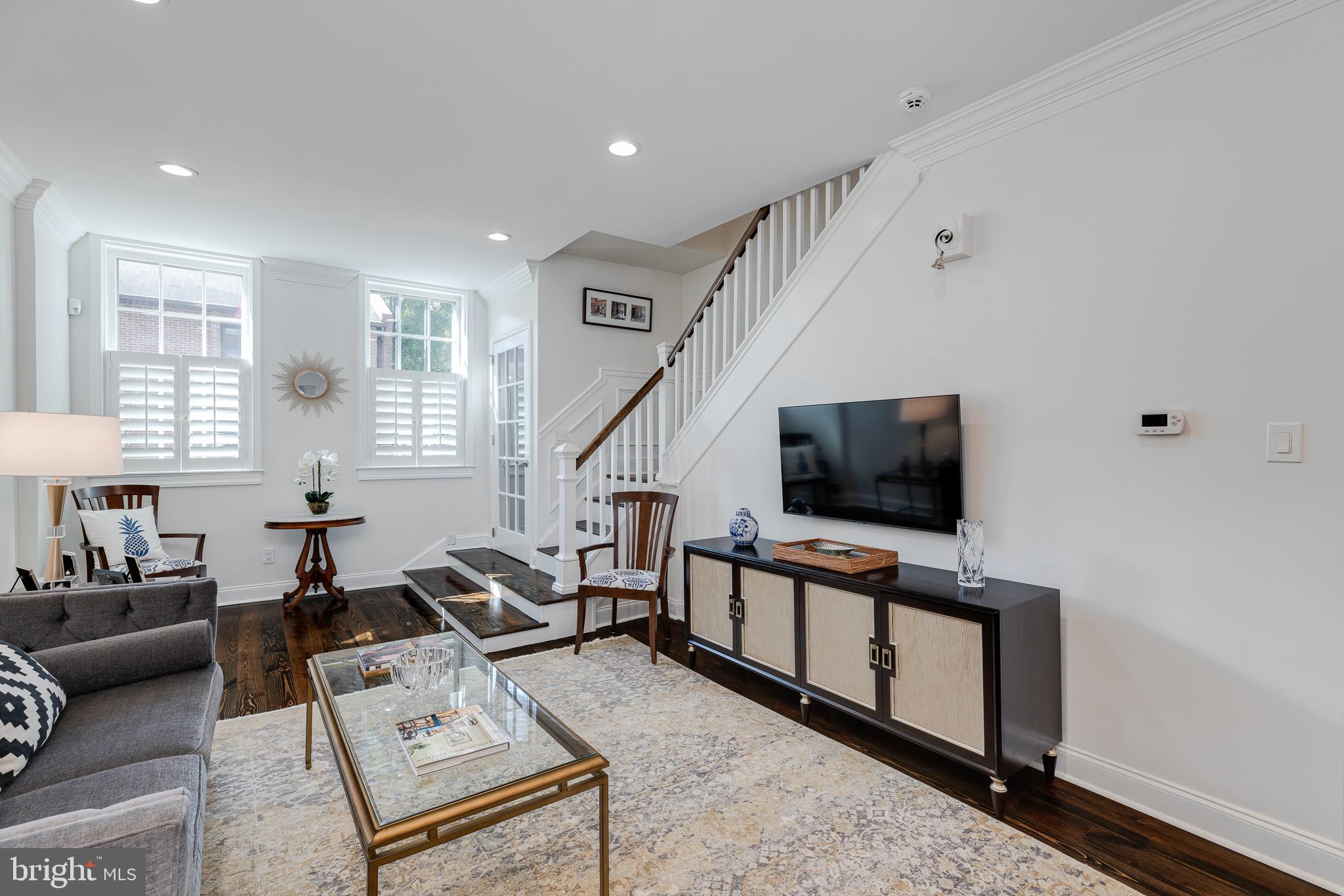 SOCIETY HILL - Residential