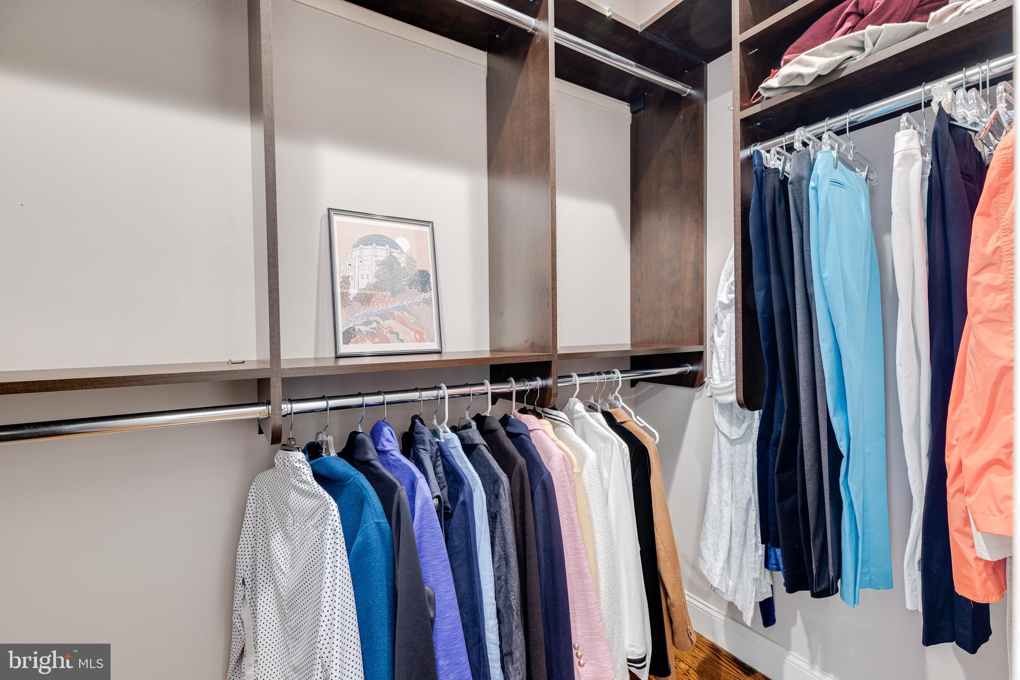 SOCIETY HILL - Residential